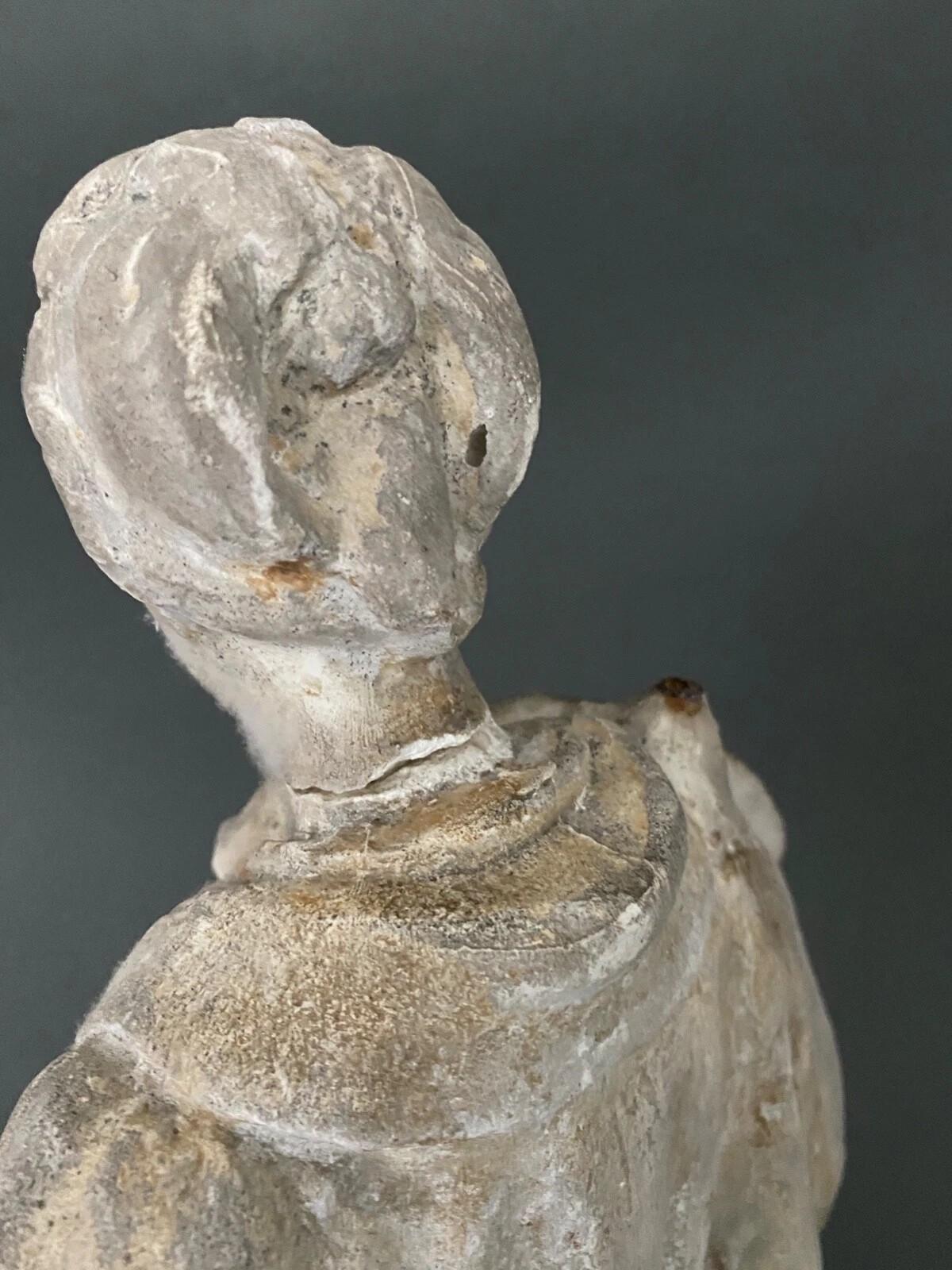 Studio plaster statue by Charles Filleul – Woman with a fan, 20th century. For Sale 1