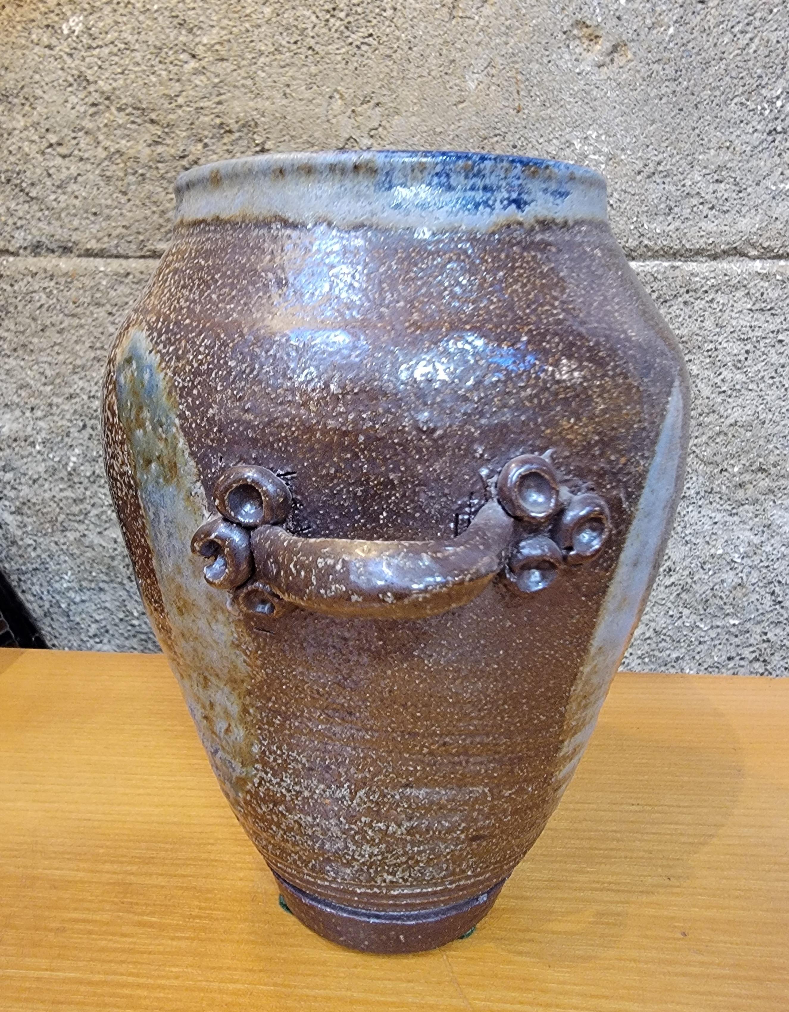 Jarrón de barro Studio Pot de Herman Roderick Volz Estadounidense en venta
