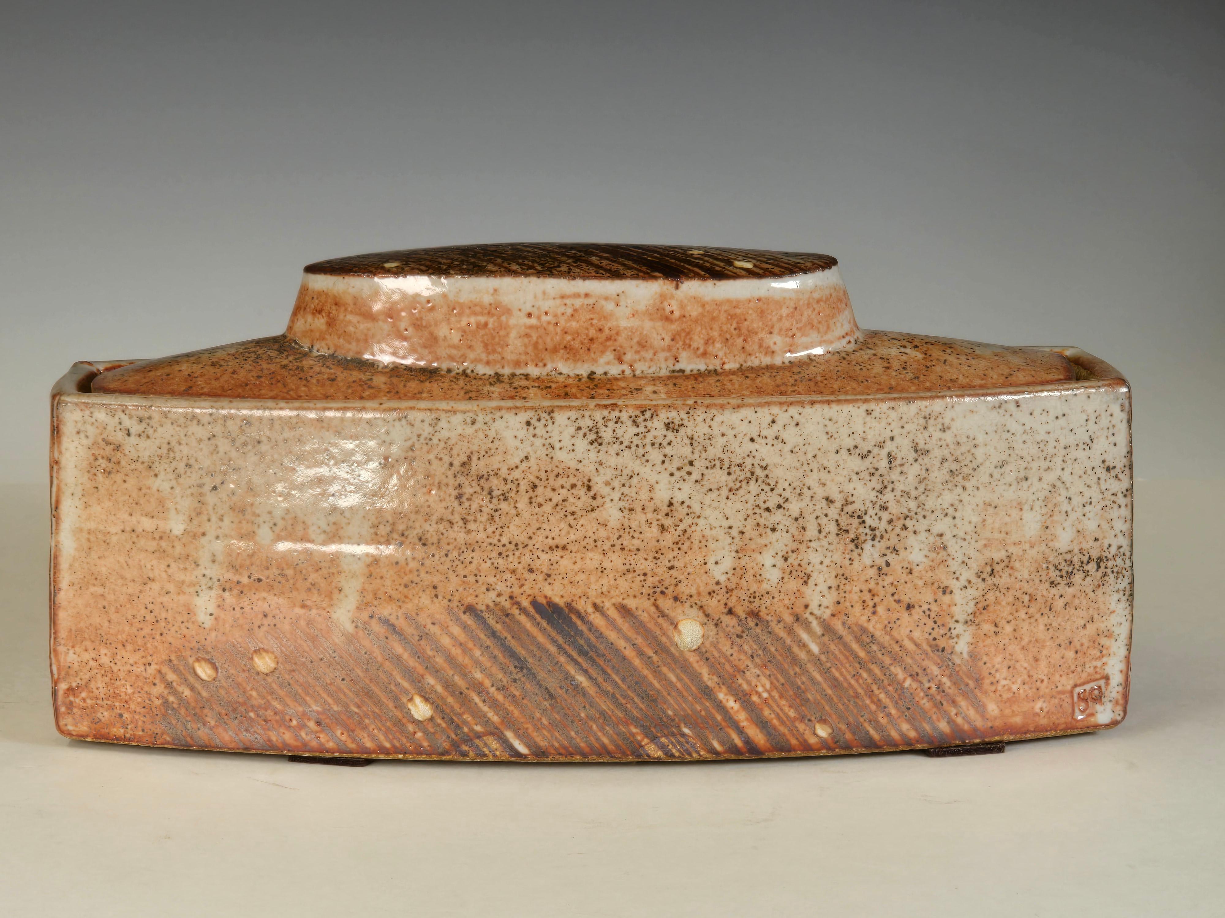 Fine XX secolo Studio Pottery Box di Sequoia Miller in vendita