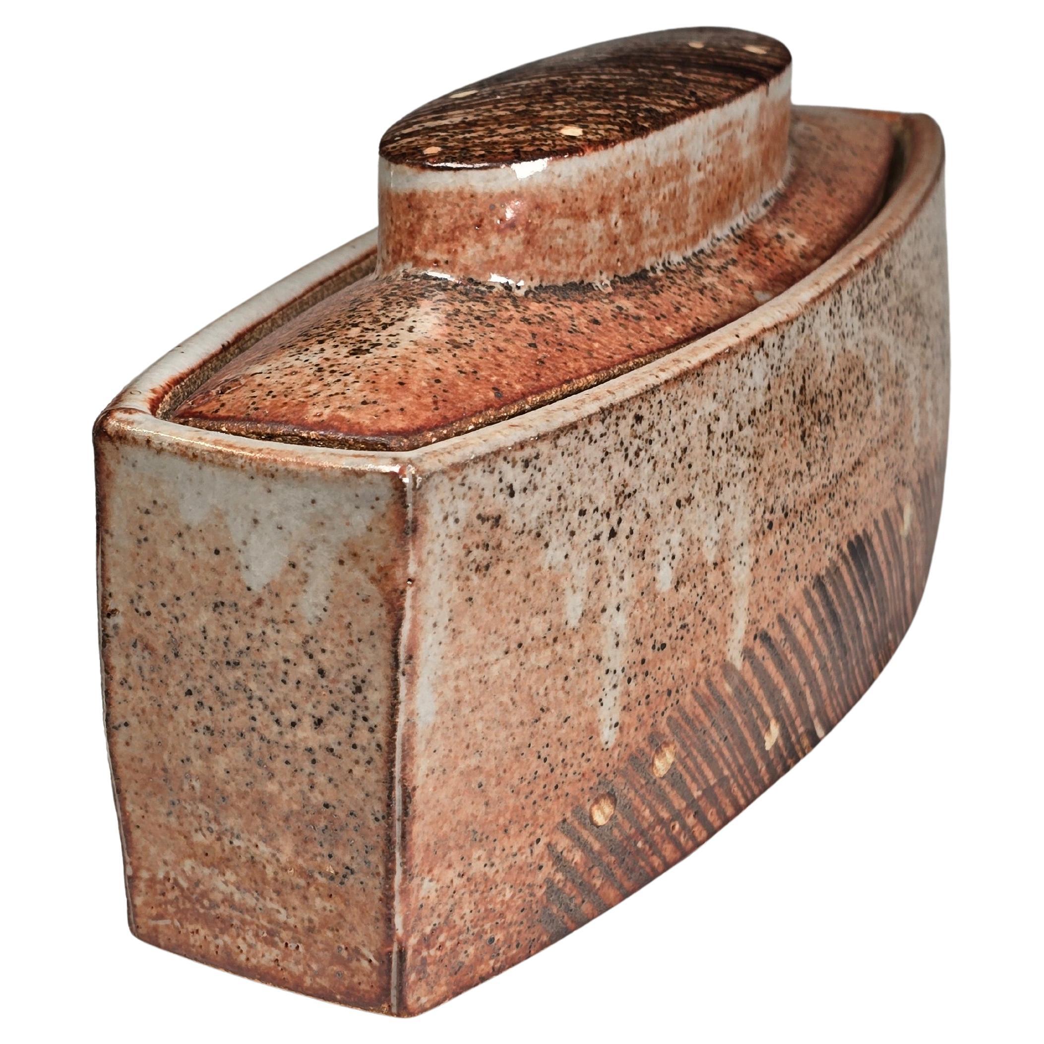 Caja de cerámica Studio Pottery de Sequoia Miller