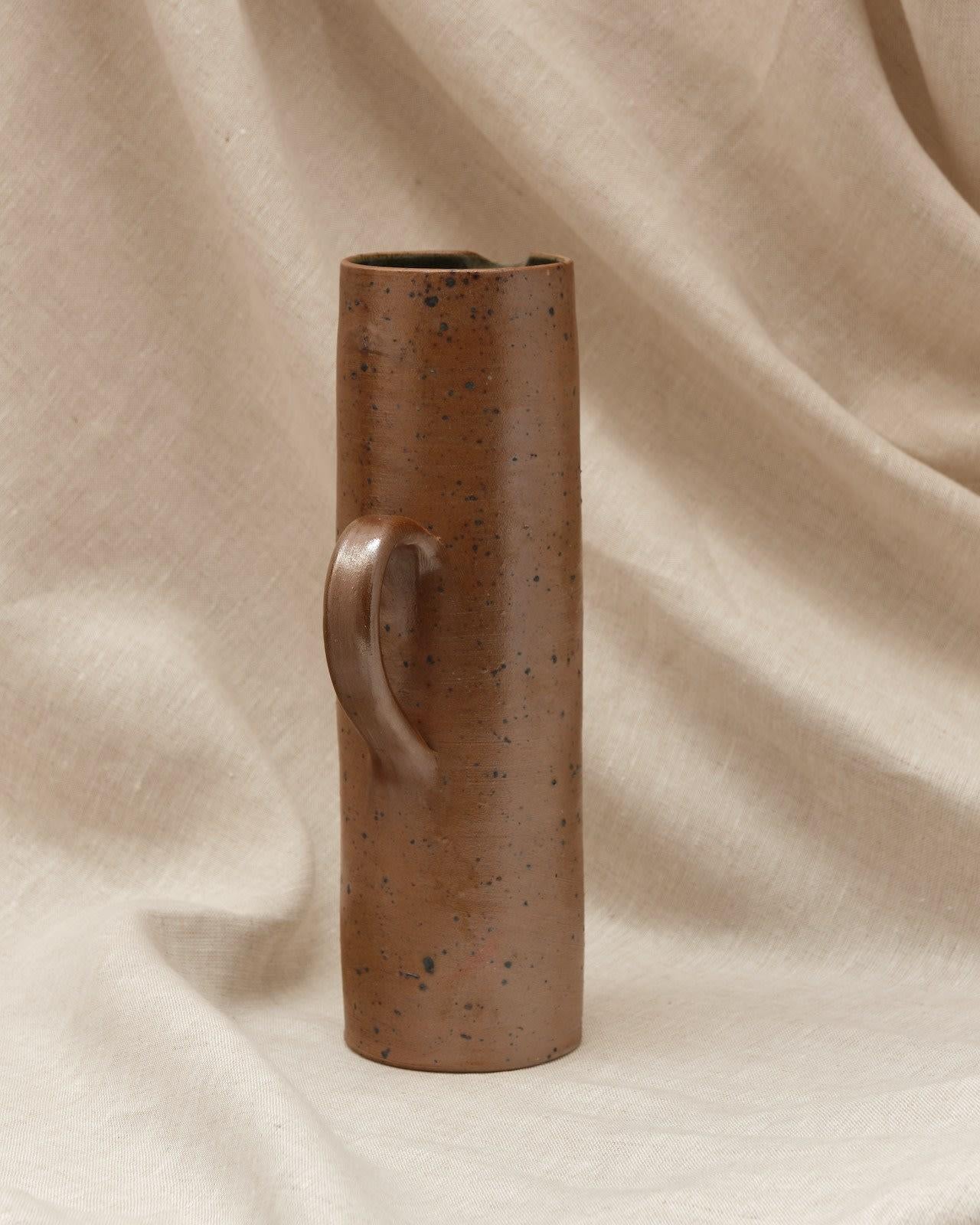 Steingut
H27 x W13cm
