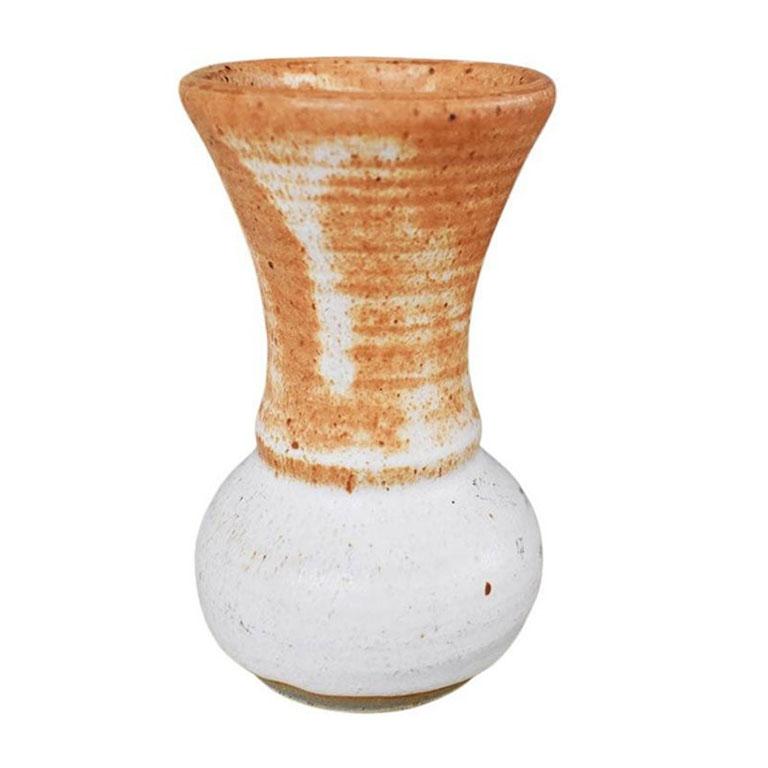 Mid-Century Modern Americana Studio Pottery Ceramic Bud Vase in White and Orange Brown, Signed  For Sale