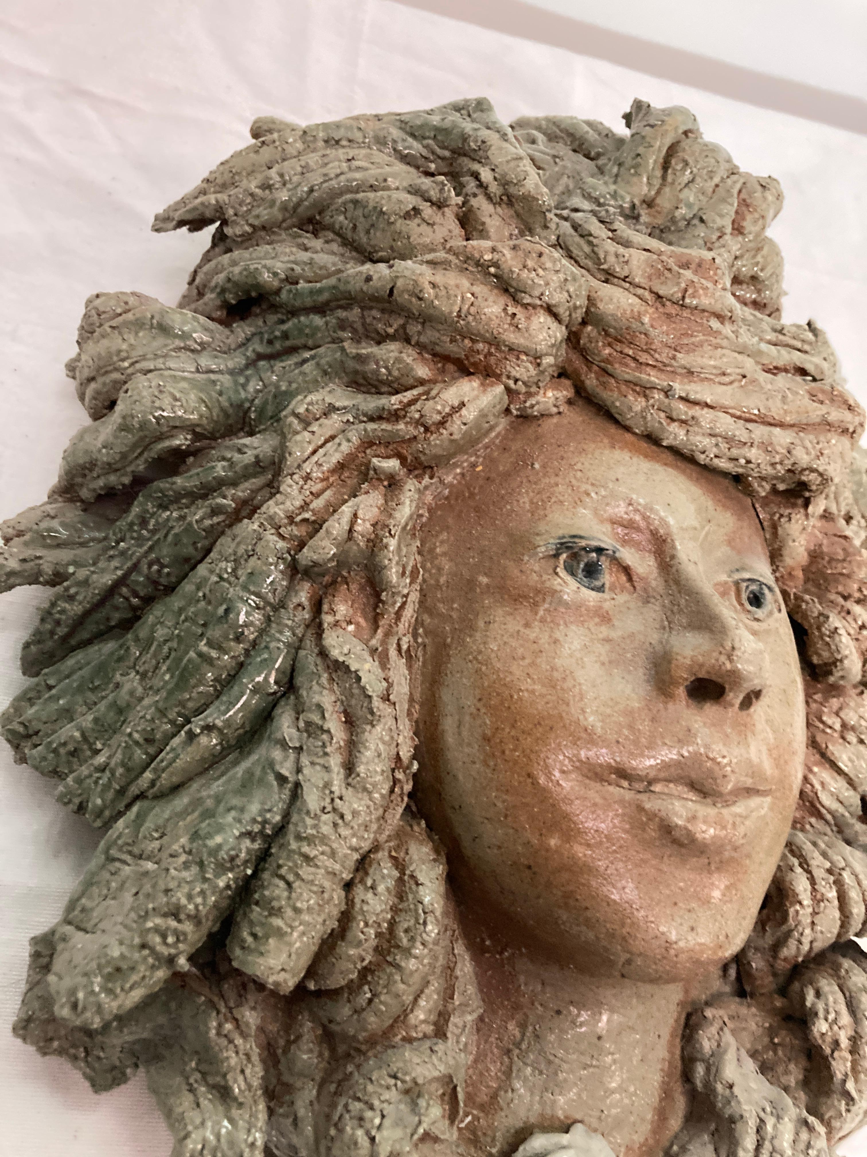 Français Studio Pottery céramique  tête de femme en vente