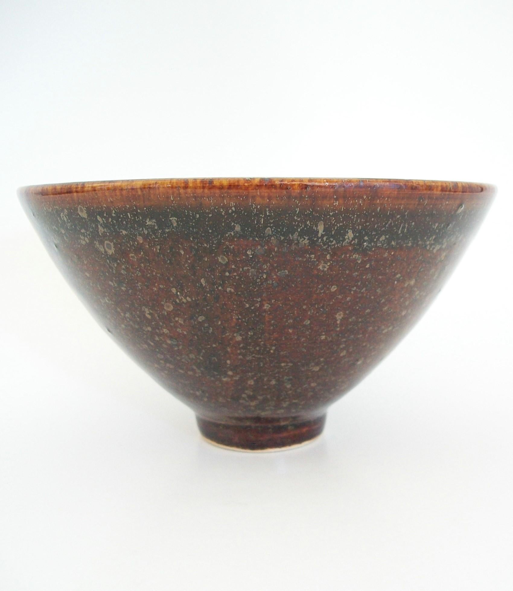 Modern Studio Pottery Conical Bowl, Indistinctly Signed, Canada, circa 2006 For Sale