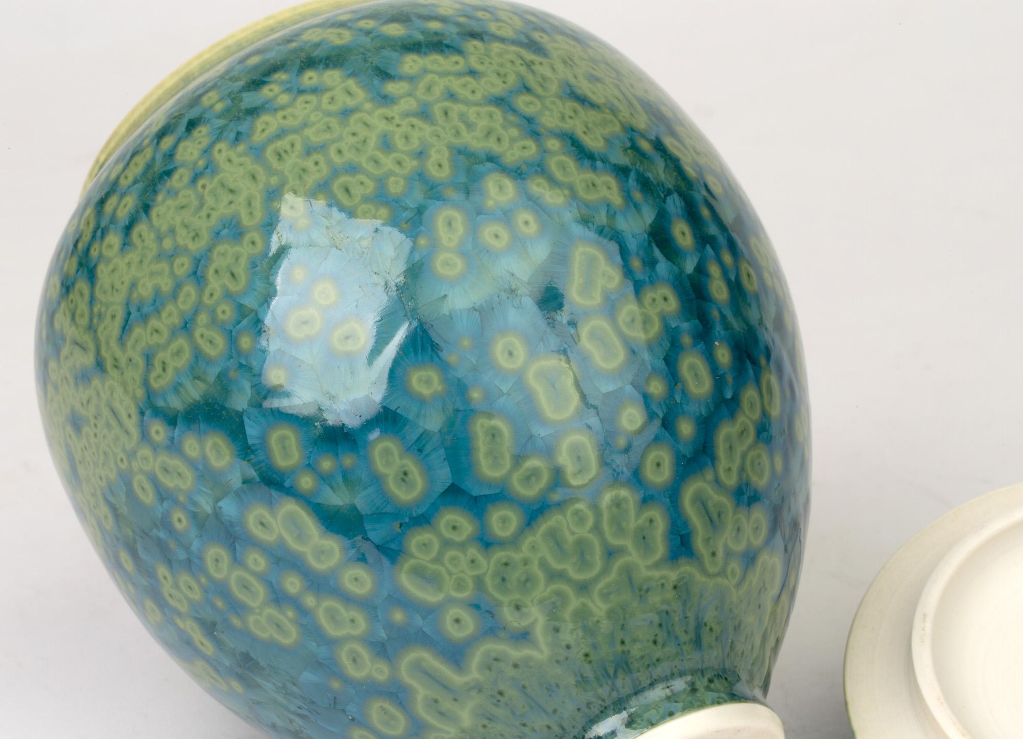 Studio Pottery Crystalline Glazed Porcelain Lidded Vessel In Good Condition In Bishop's Stortford, Hertfordshire
