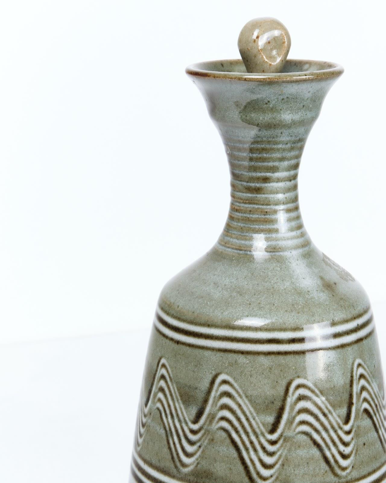Studio Pottery, carafe à décanter Excellent état - En vente à London, GB