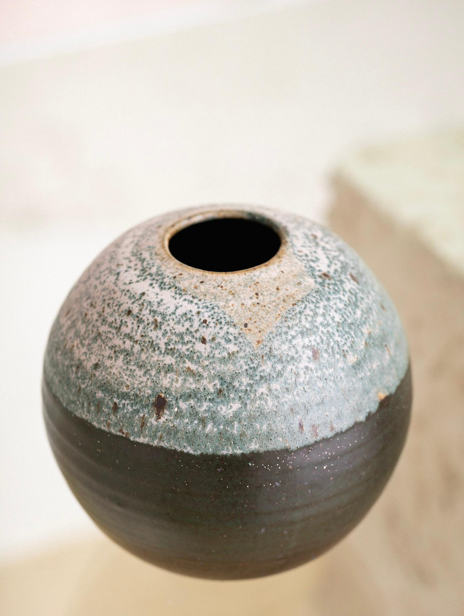 Studio Pottery Globe Form Vase In Good Condition For Sale In Brooklyn, NY