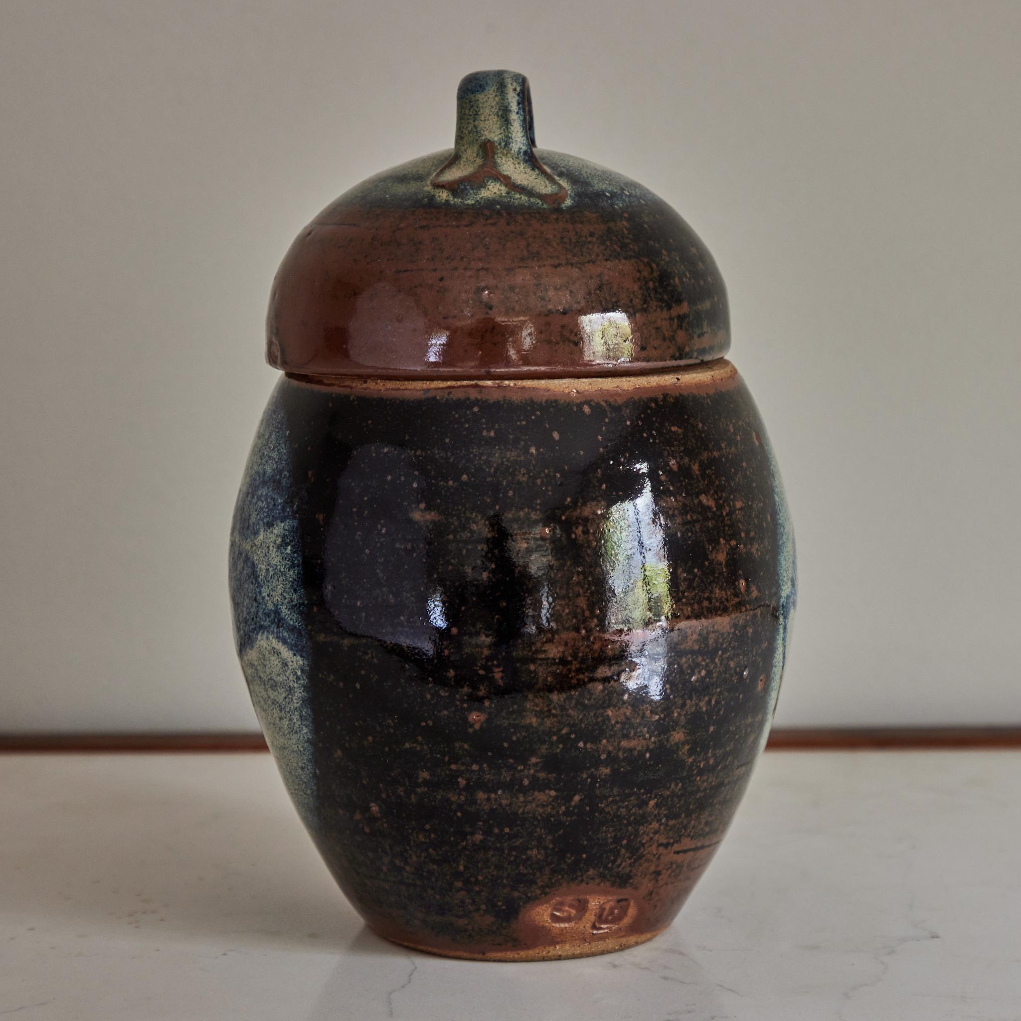 Studio Pottery Jar with Lid In Good Condition In Los Angeles, CA