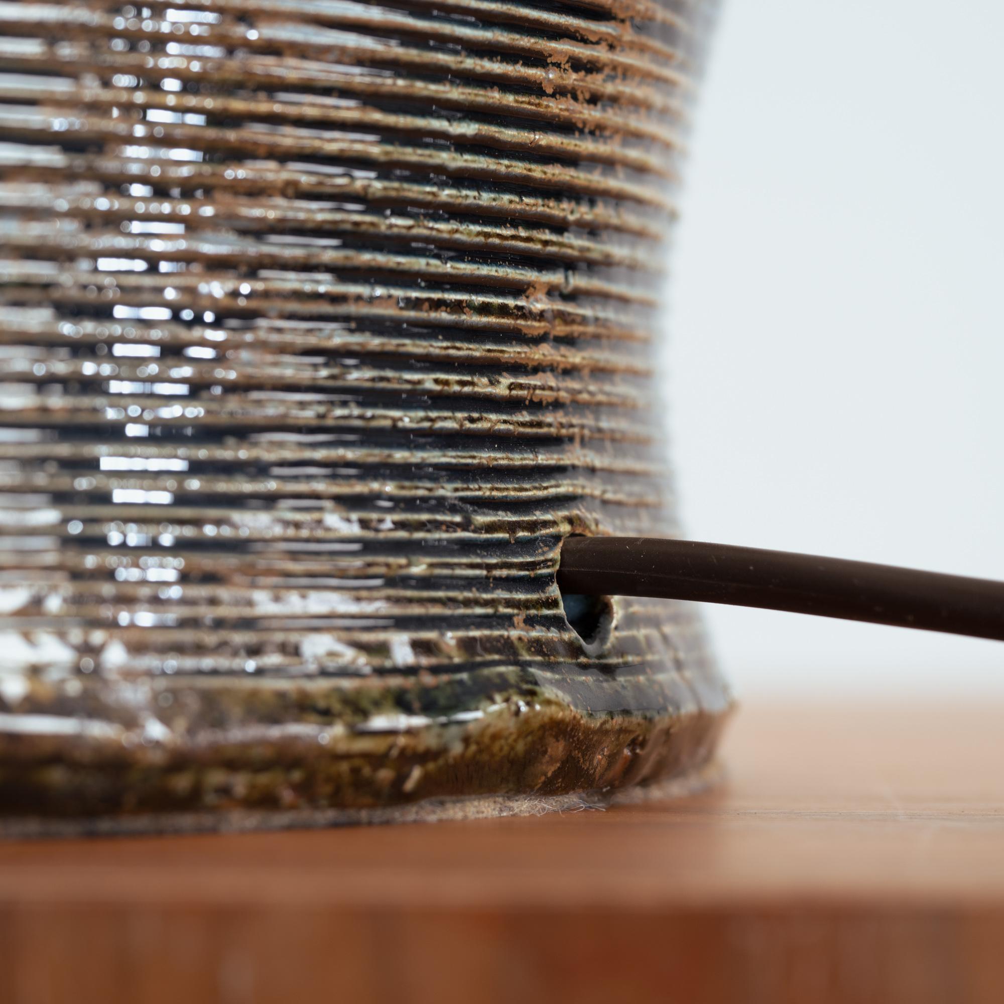 Suédois Lampes de table en poterie Studio gris bleu et marron (aft) Bo Borgstrom, Suède années 70 en vente