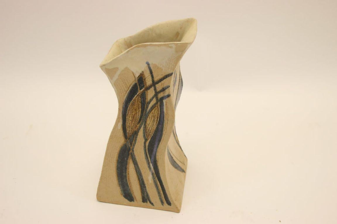 Studio Pottery, Modell-Vase aus Dänemark, gekennzeichnet RUTH 87 (Brutalismus) im Angebot