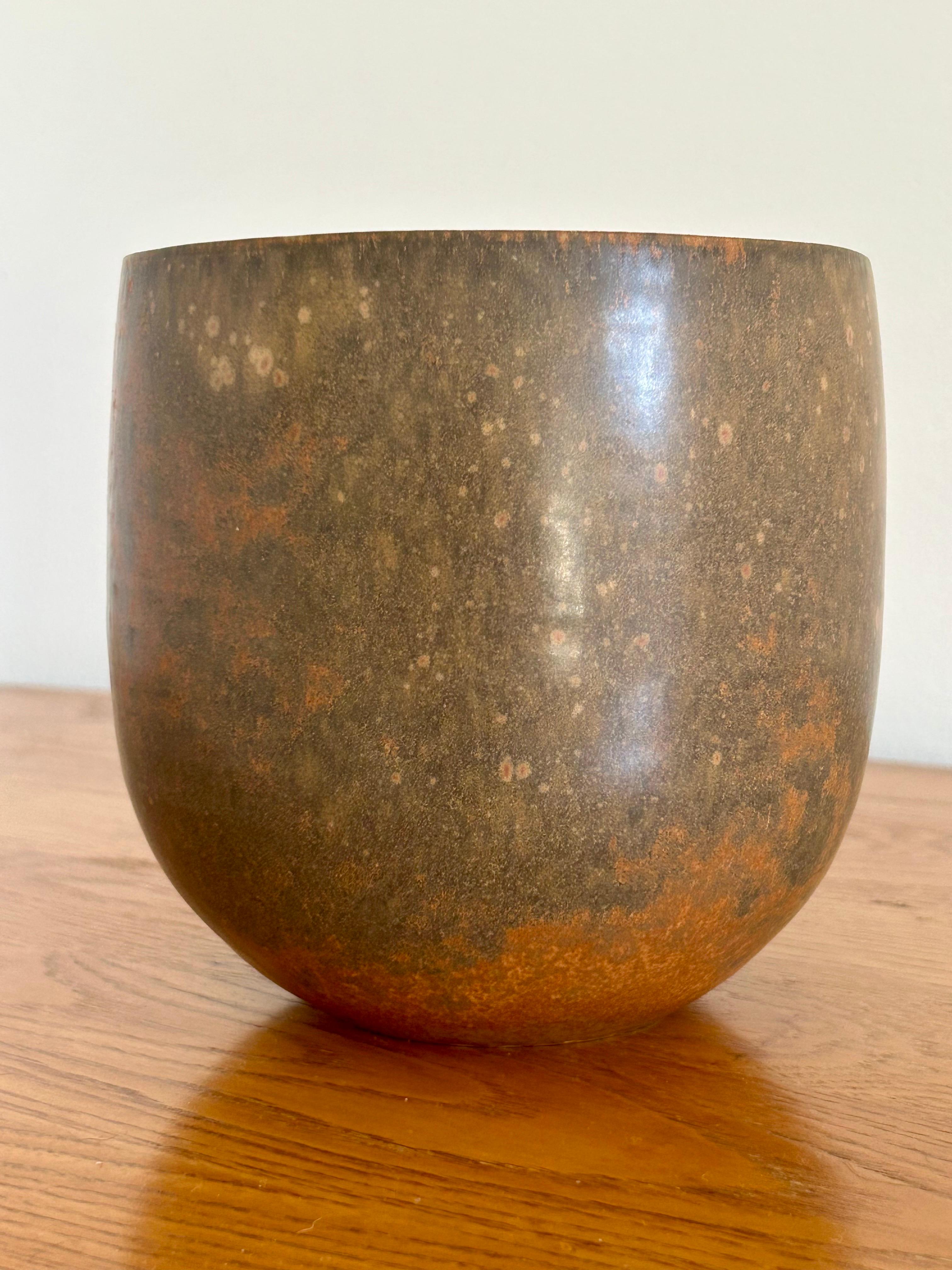Cotto in fornace Studio Pottery Vaso in porcellana Laura Andreson 1978 in vendita