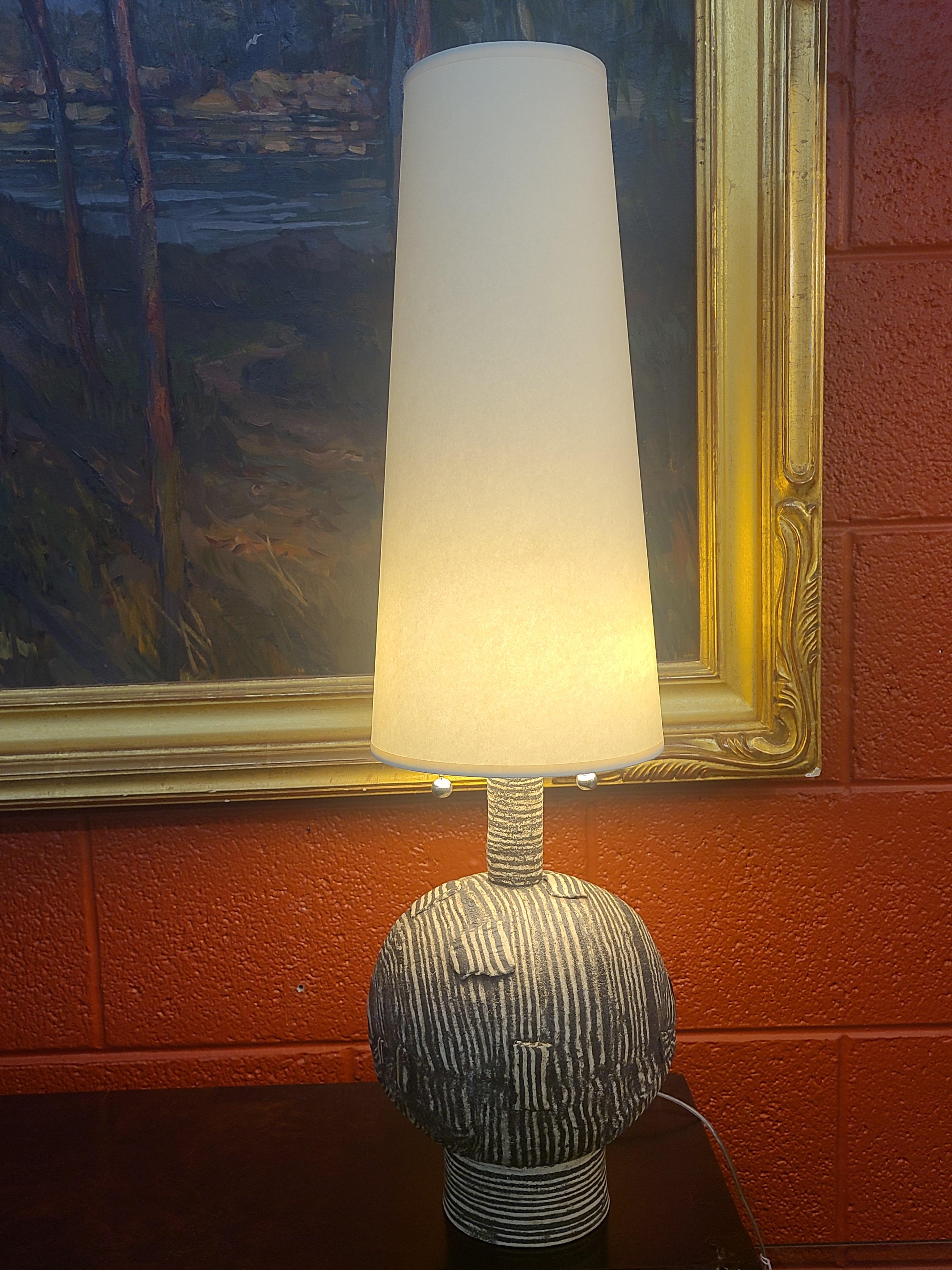 Mid-Century Modern Studio Pottery Table Lamp by Lewis Trimble For Sale