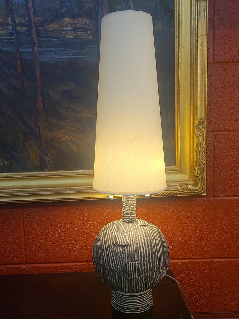 Mid-Century Modern Studio Pottery Table Lamp by Lewis Trimble For Sale