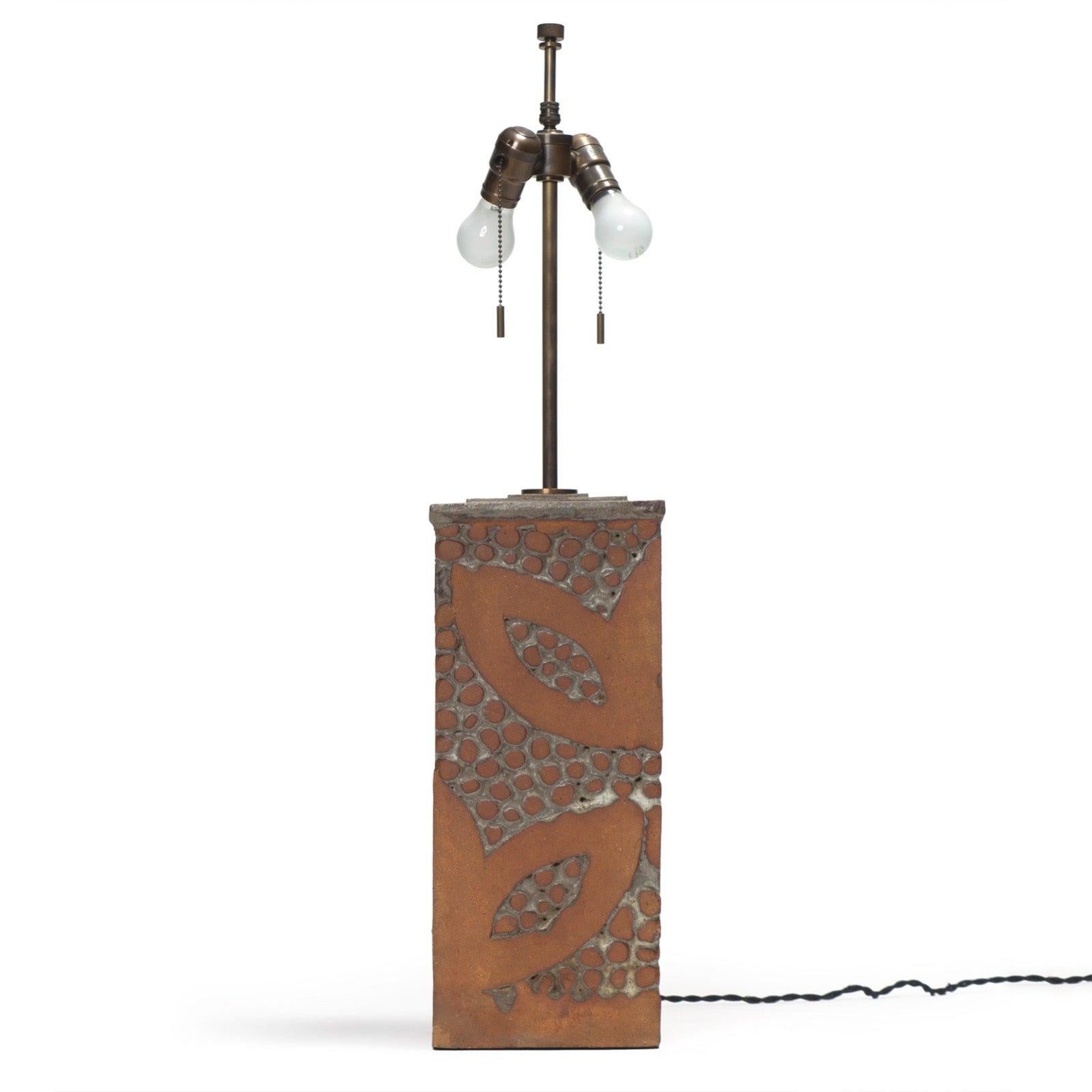 Studio Pottery Table Lamp from USA In Excellent Condition For Sale In Sagaponack, NY