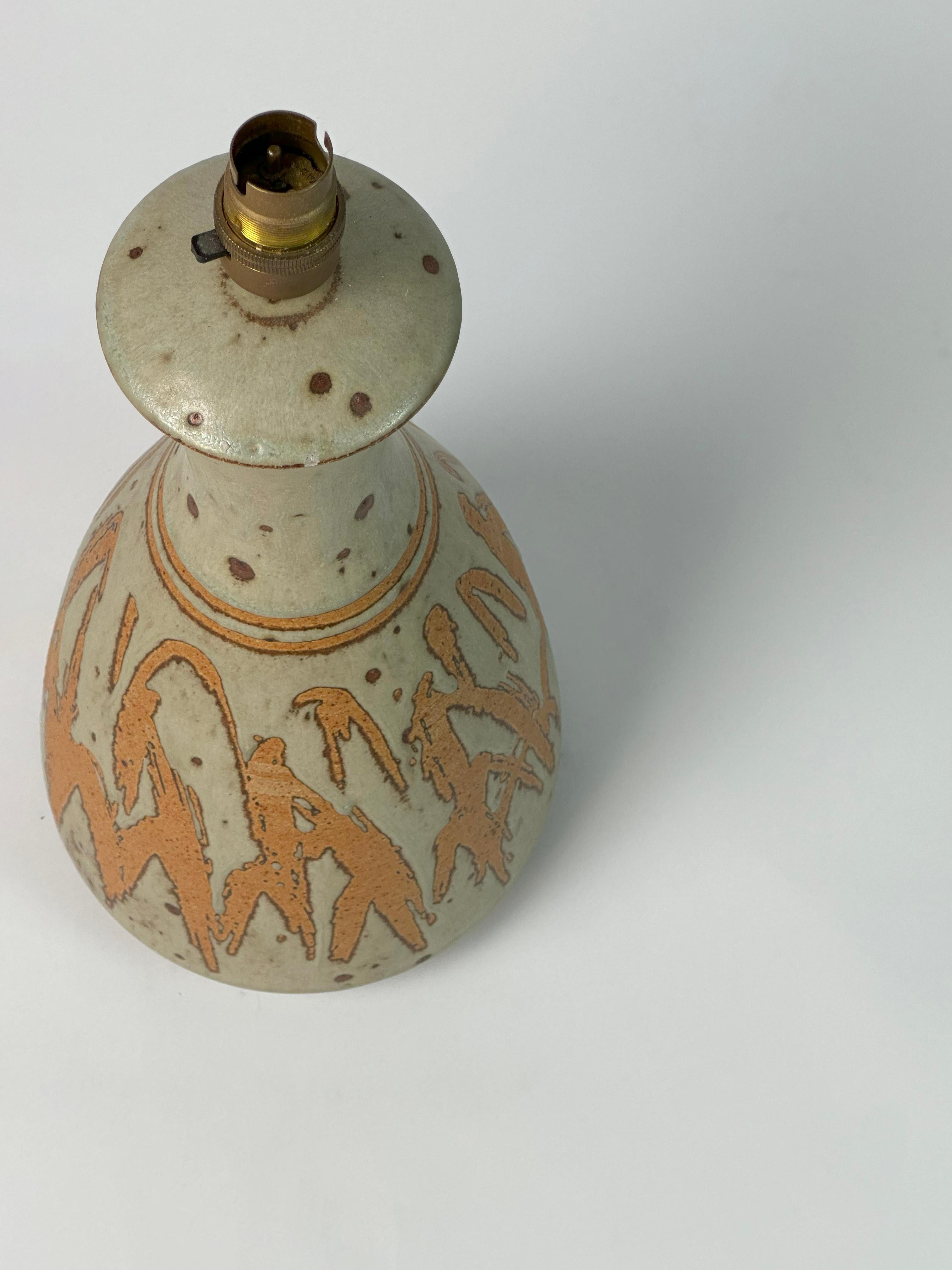 Ceramic Studio Pottery Terracotta Lamp Base by Graeme James, Chipping Campden c. 1980s For Sale