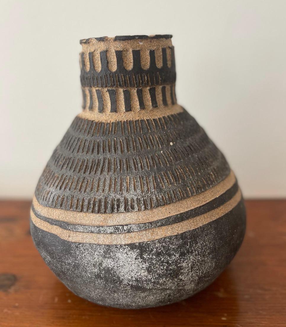 Vaso Studio Pottery In condizioni ottime in vendita a Studio City, CA