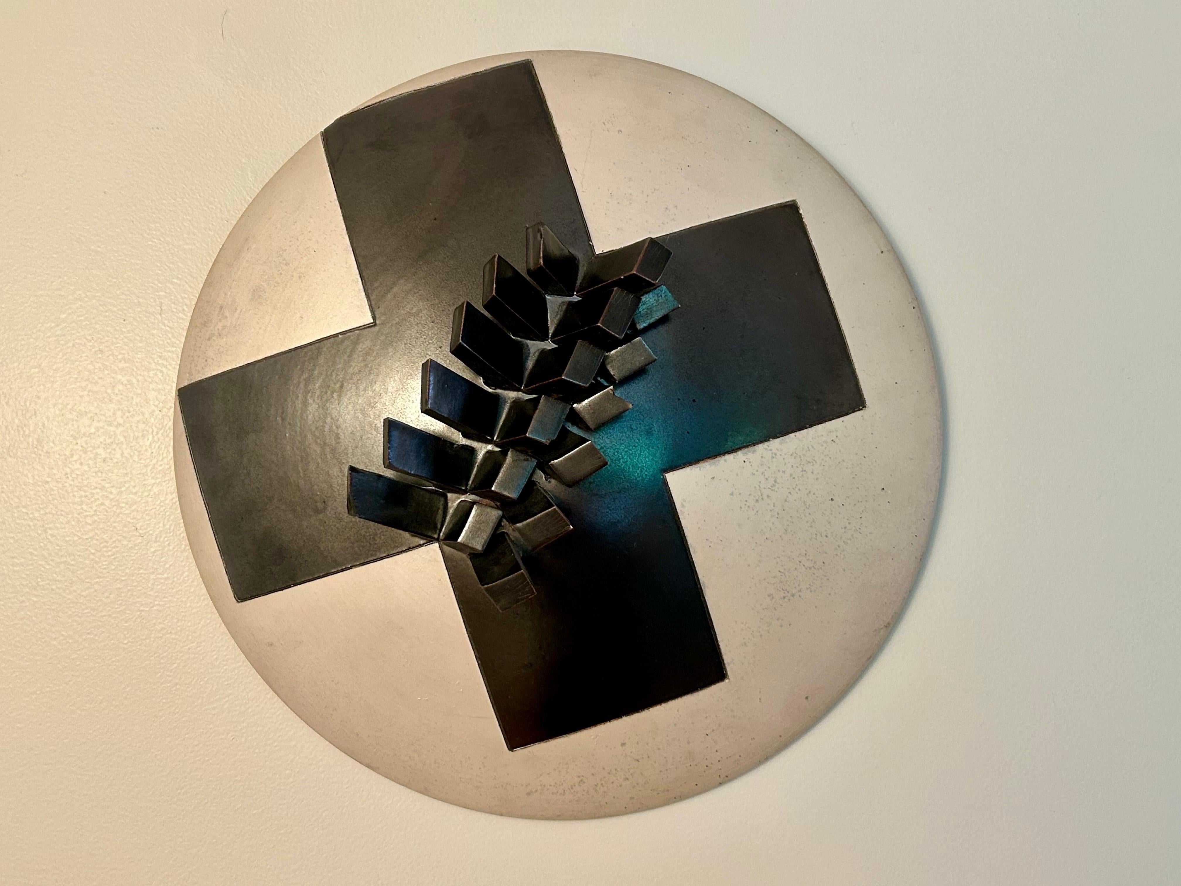 Studio Pottery Wandskulptur im Angebot
