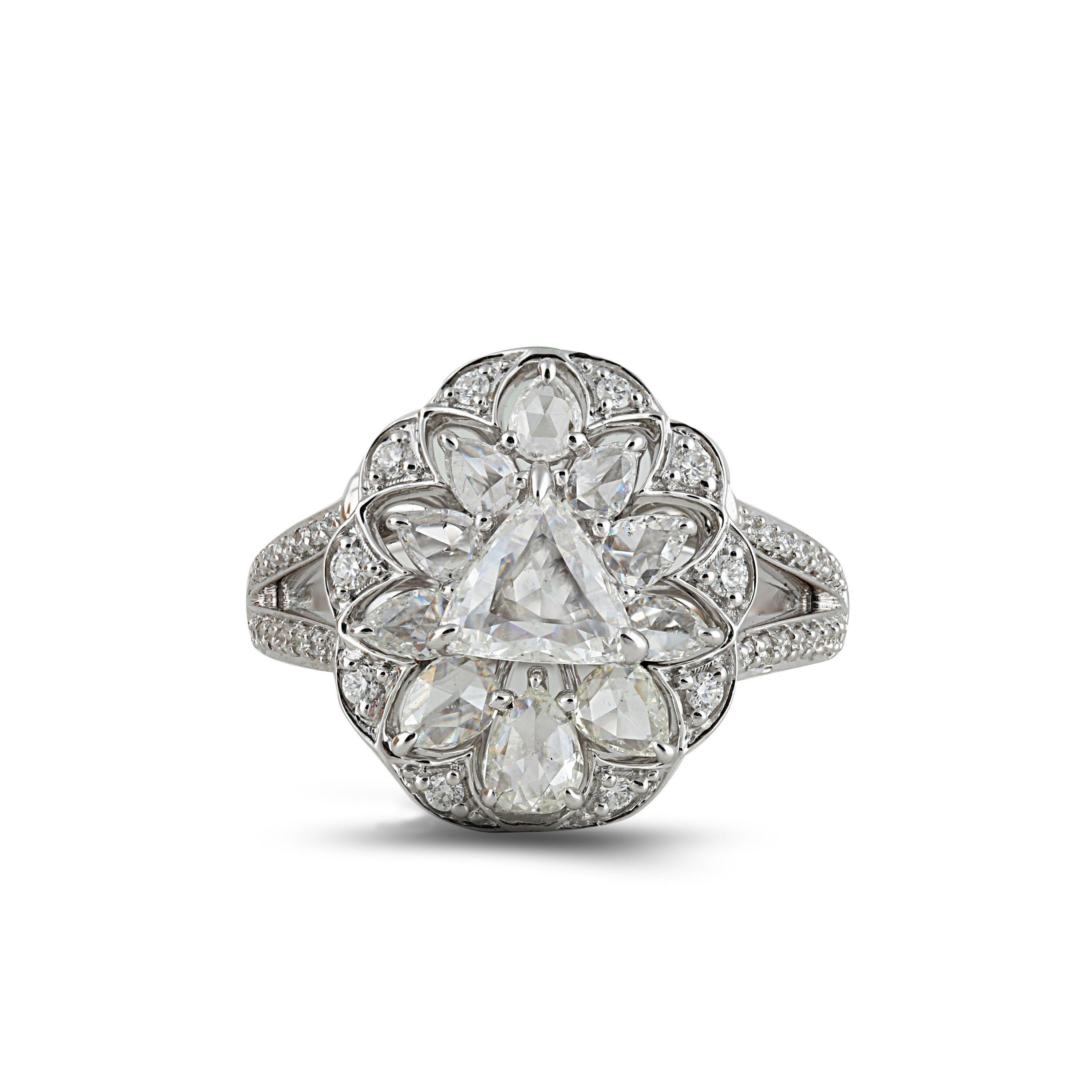 Women's Studio Rêves 0.70 Carat Trillion Rose Cut Diamond Ring in 18 Karat Gold For Sale