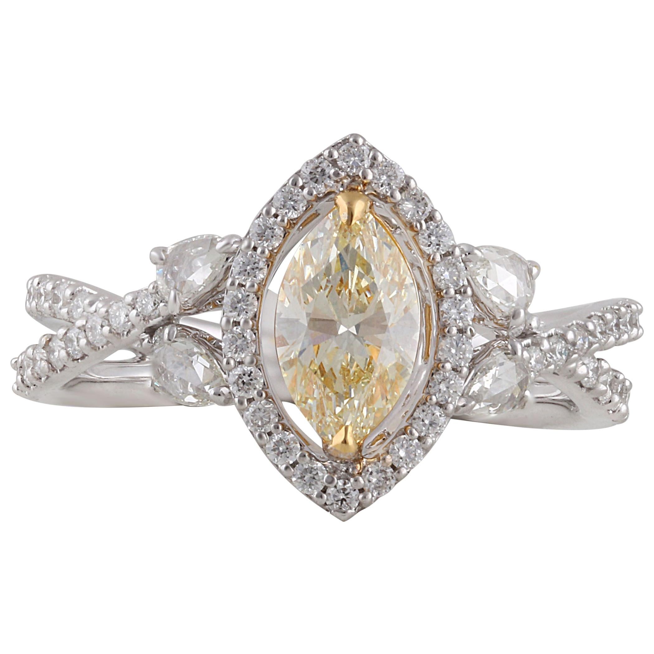 Studio Rêves 0.70 Carat Yellow Marquise Engagement Ring in 18 Karat Gold For Sale