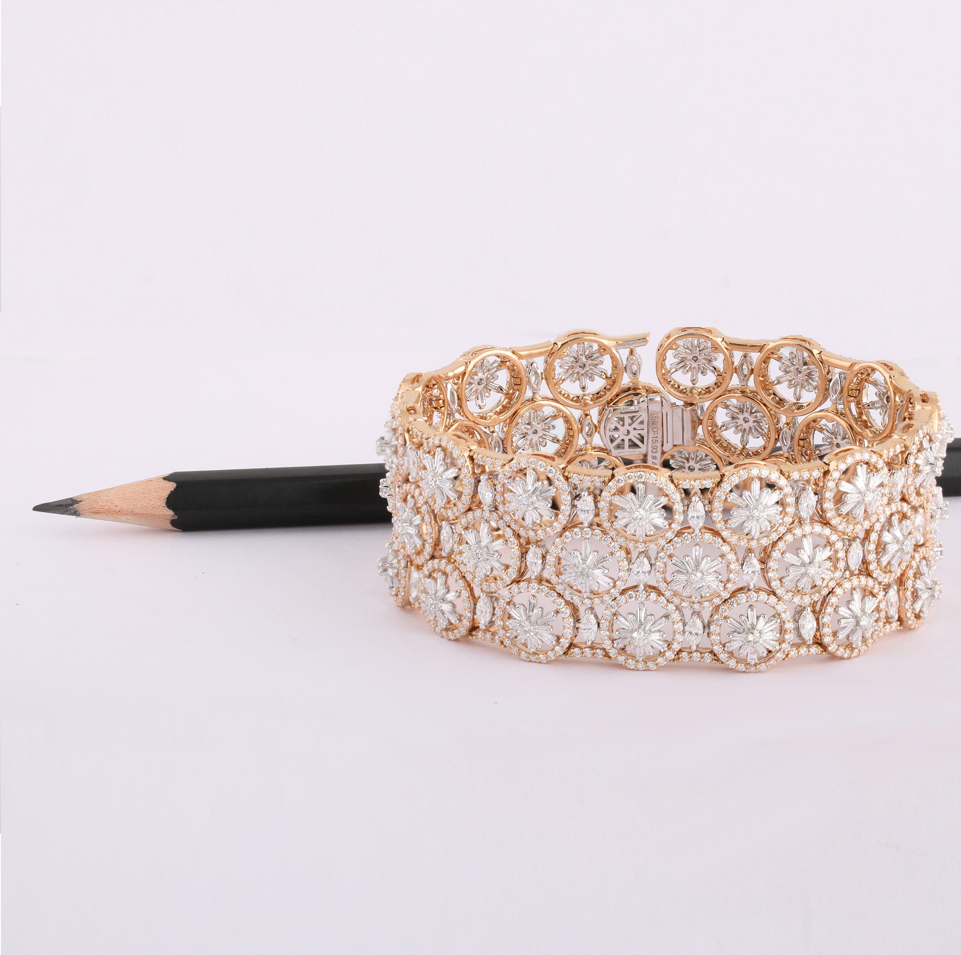 Tapered Baguette Studio Rêves 15.93 Carat Diamond Studded Floral Bracelet in 18 Karat Gold