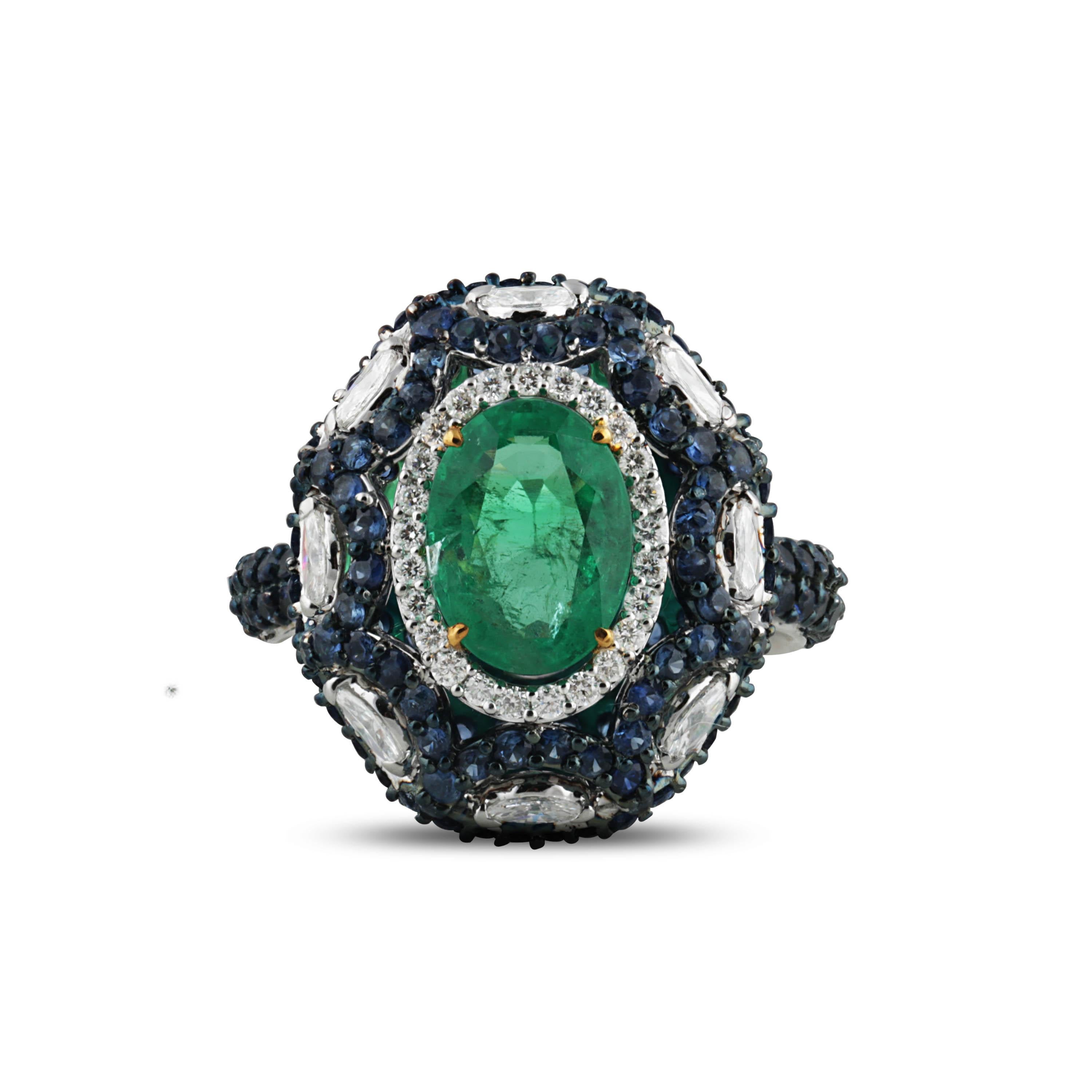 Women's Studio Rêves 1.73 Oval Emerald with Diamonds and Blue Sapphire Ring in 18K Gold For Sale