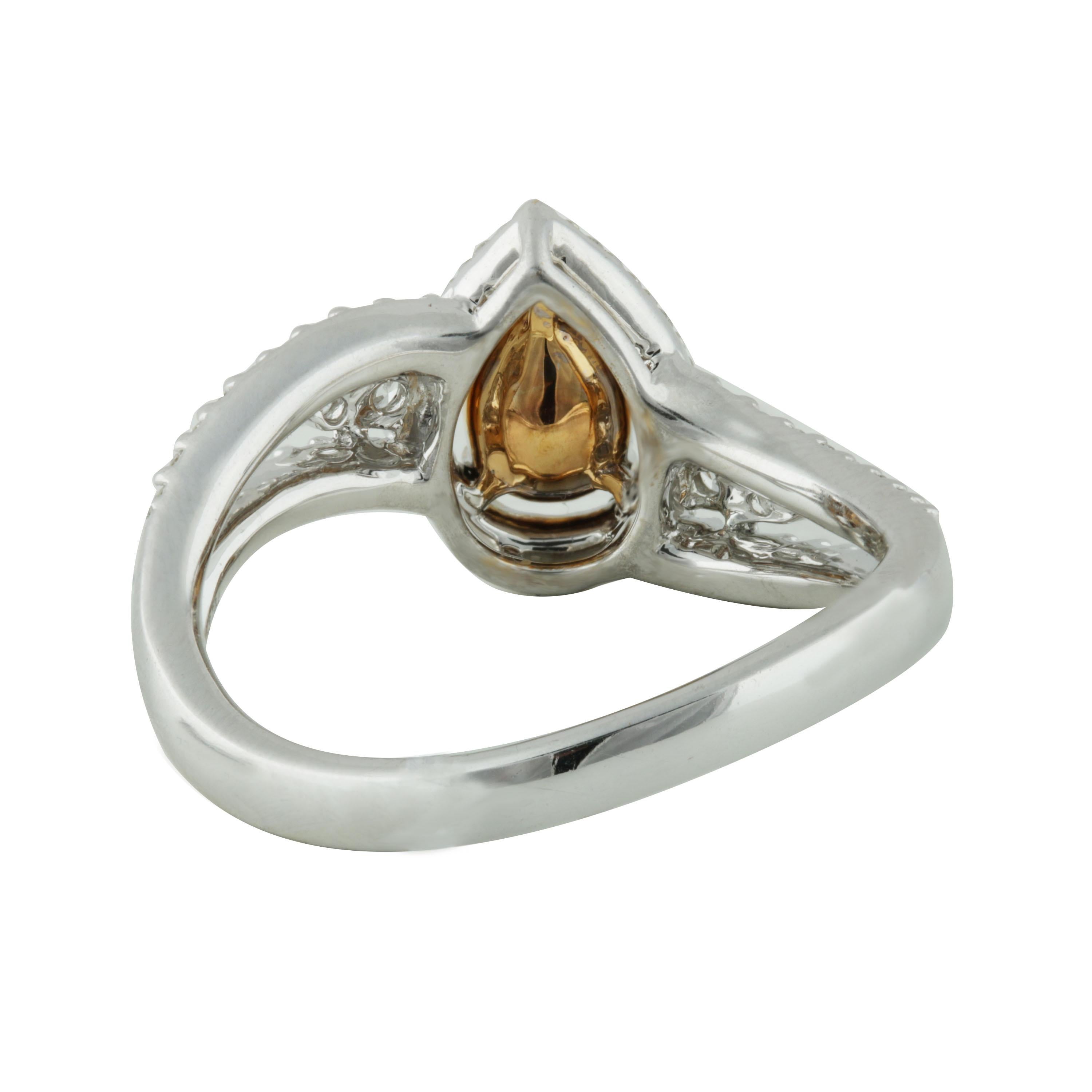 Studio Rêves 0.53 Carat Yellow Pear Engagement Ring in 18 Karat Gold In New Condition In Mumbai, Maharashtra