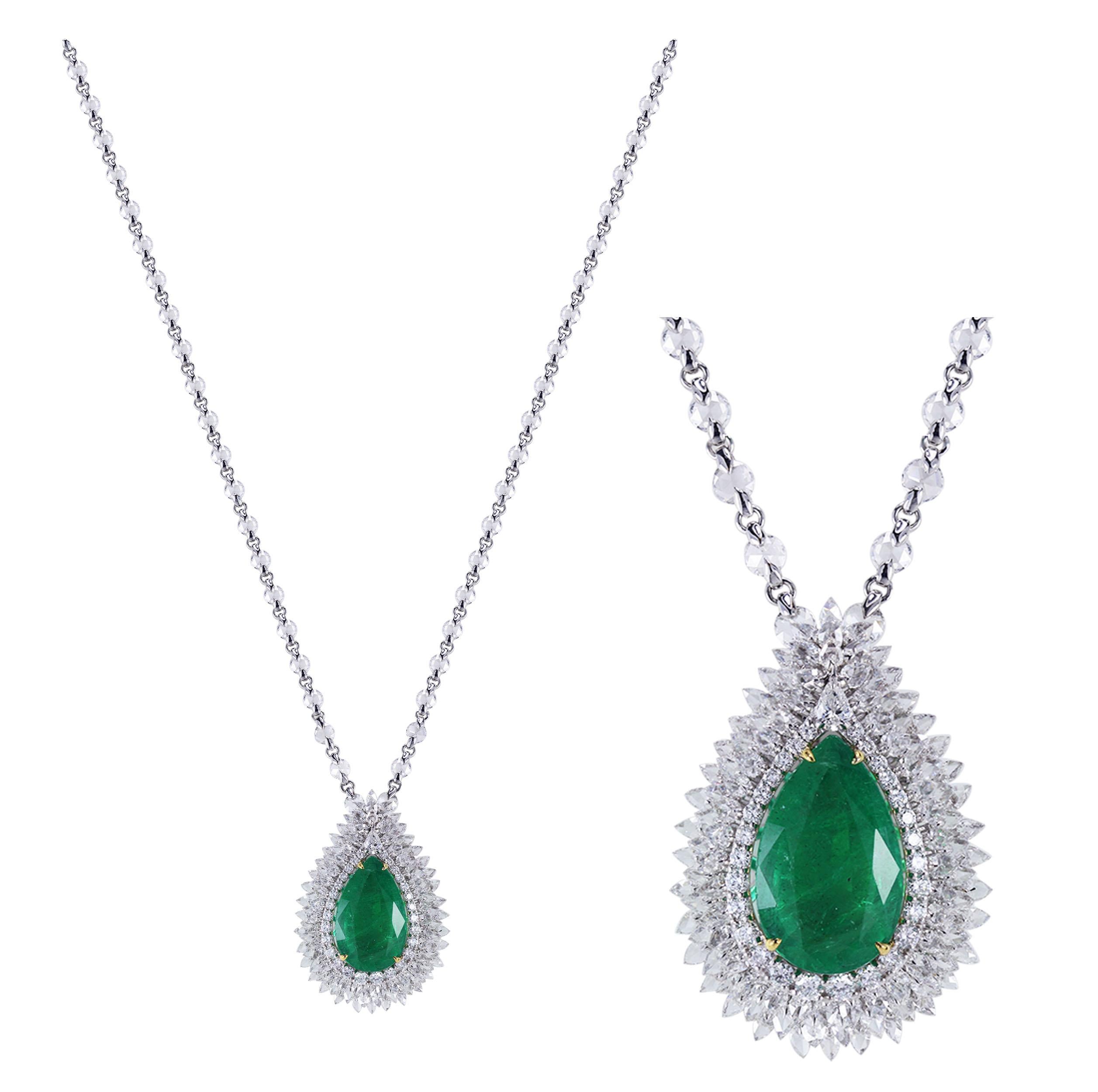 Modern Studio Rêves 18 Karat Gold 7.19 Carat Pear Emeralds and Diamond Drop Necklace