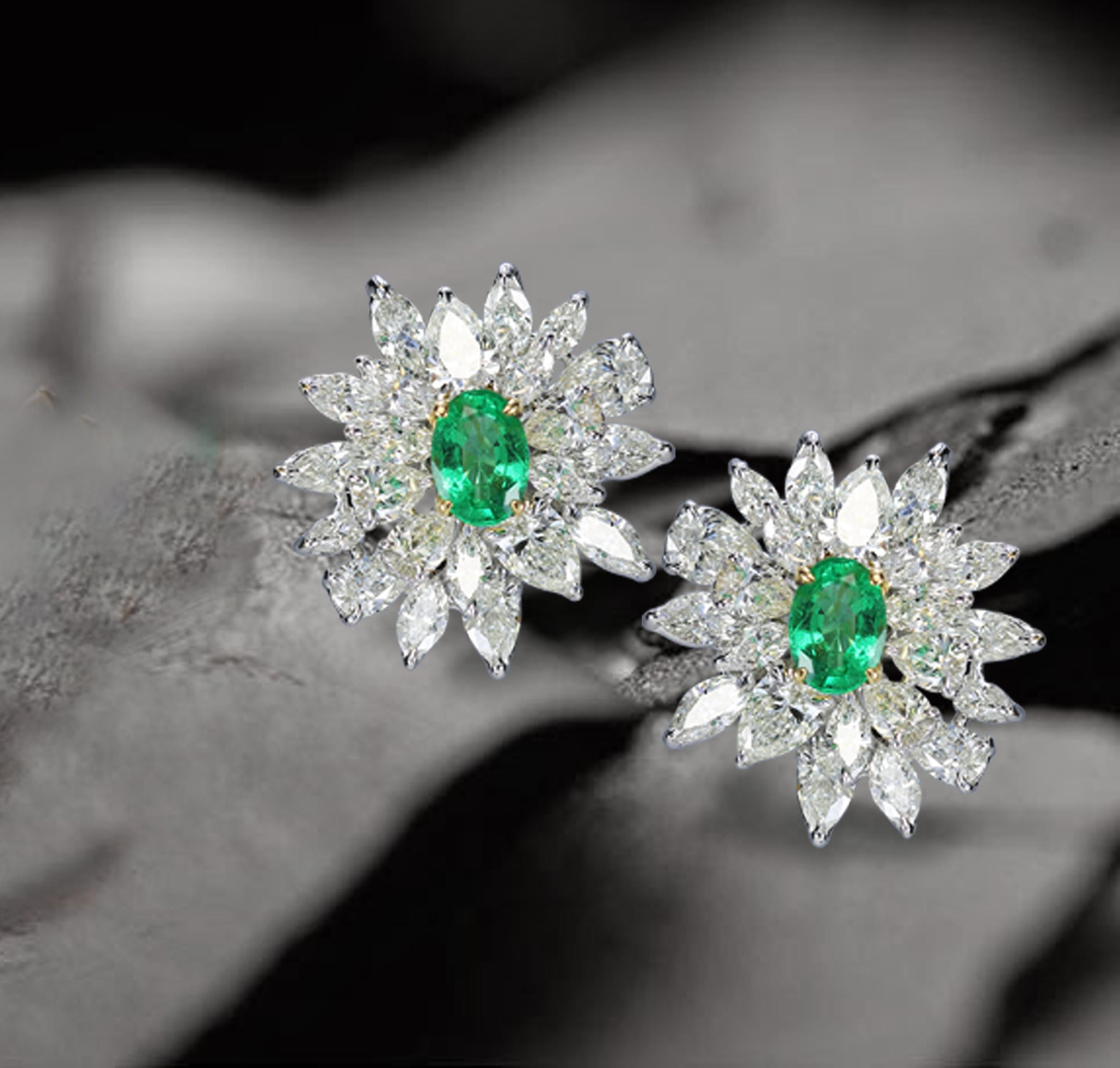 Studio Rêves Diamonds and Emerald Stud Earrings in 18 Karat Gold For Sale 1