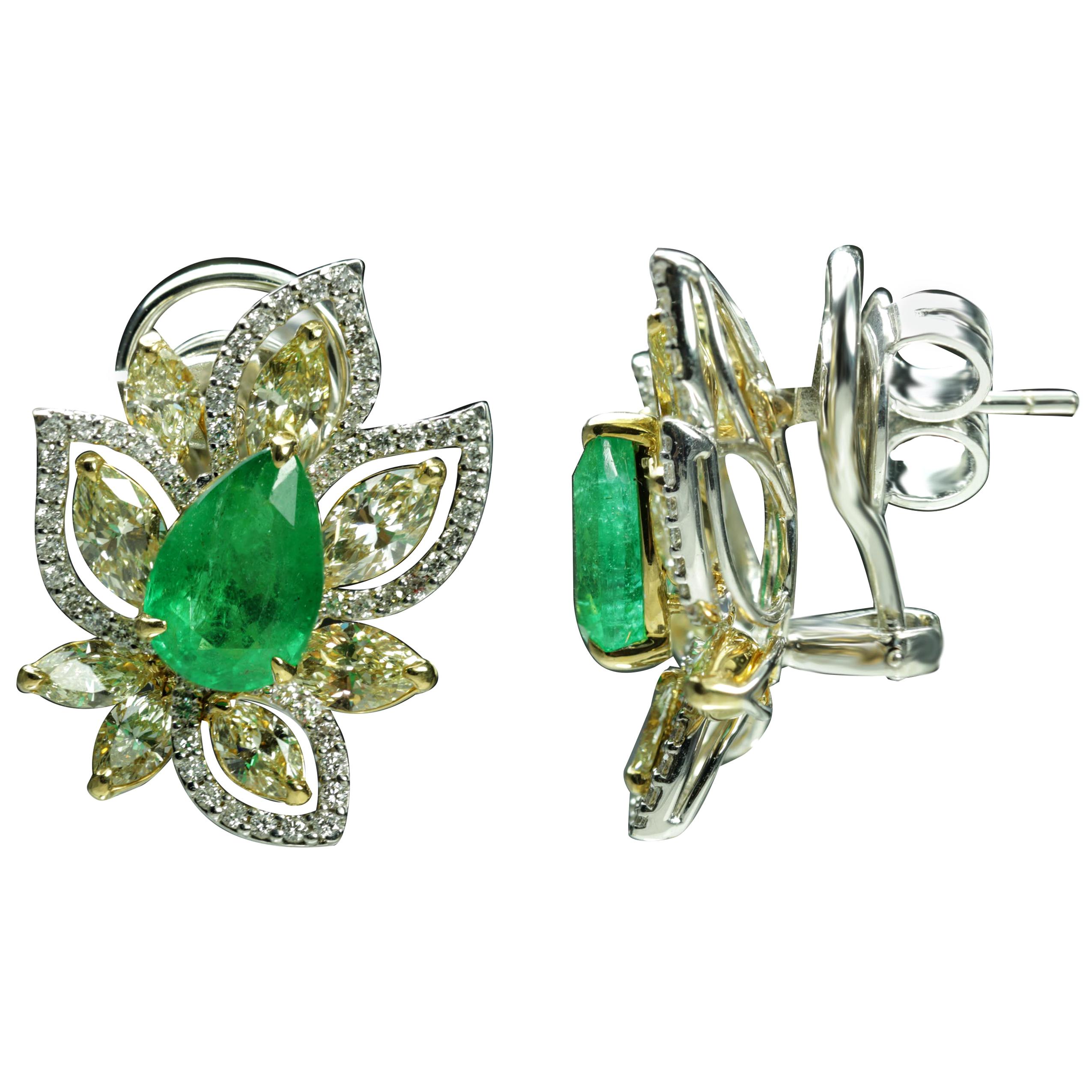 Studio Rêves Diamonds and Emeralds Clip-On Earrings in 18 Karat Gold For Sale