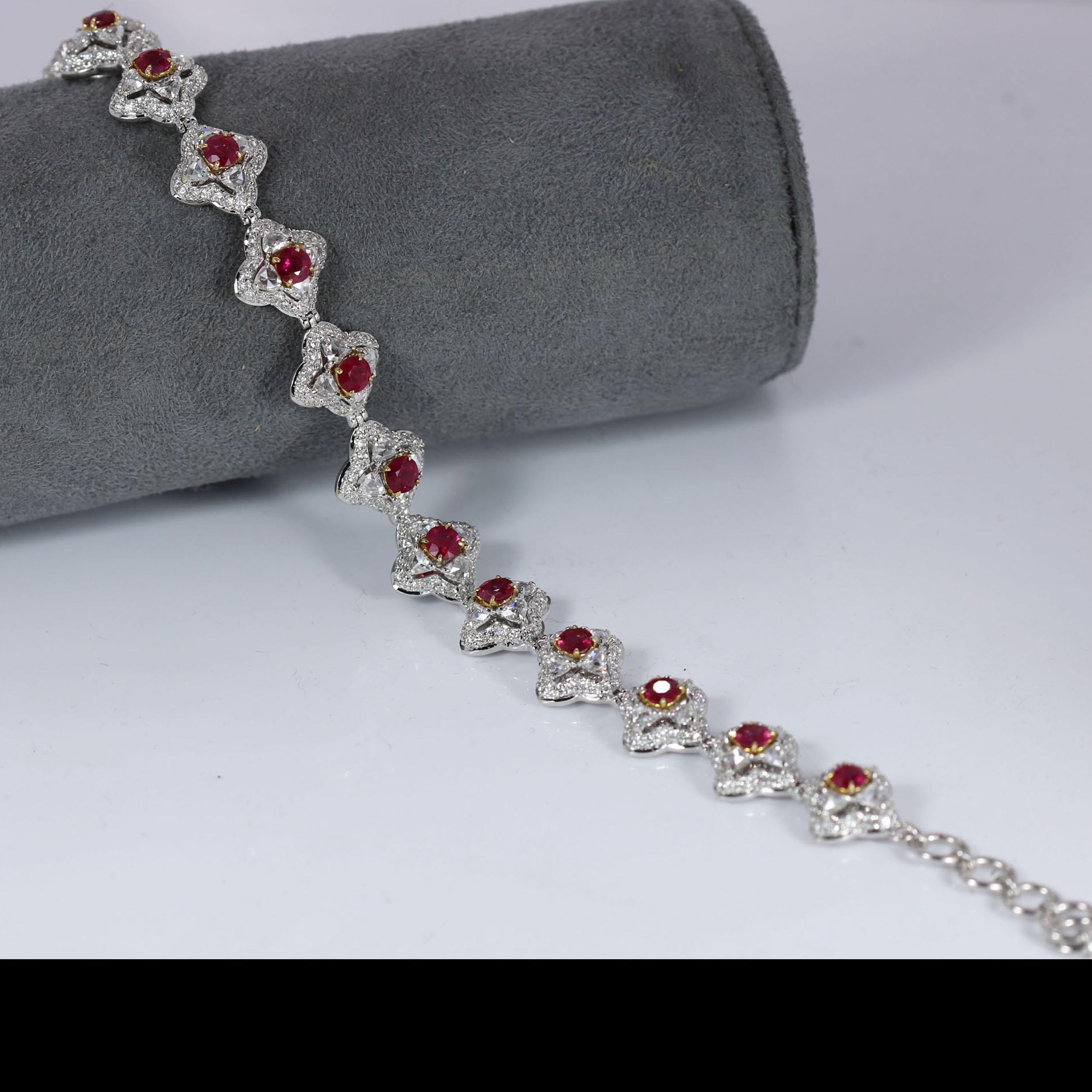 Women's Studio Rêves Diamonds and Ruby Tennis Bracelet in 18 Karat Gold For Sale