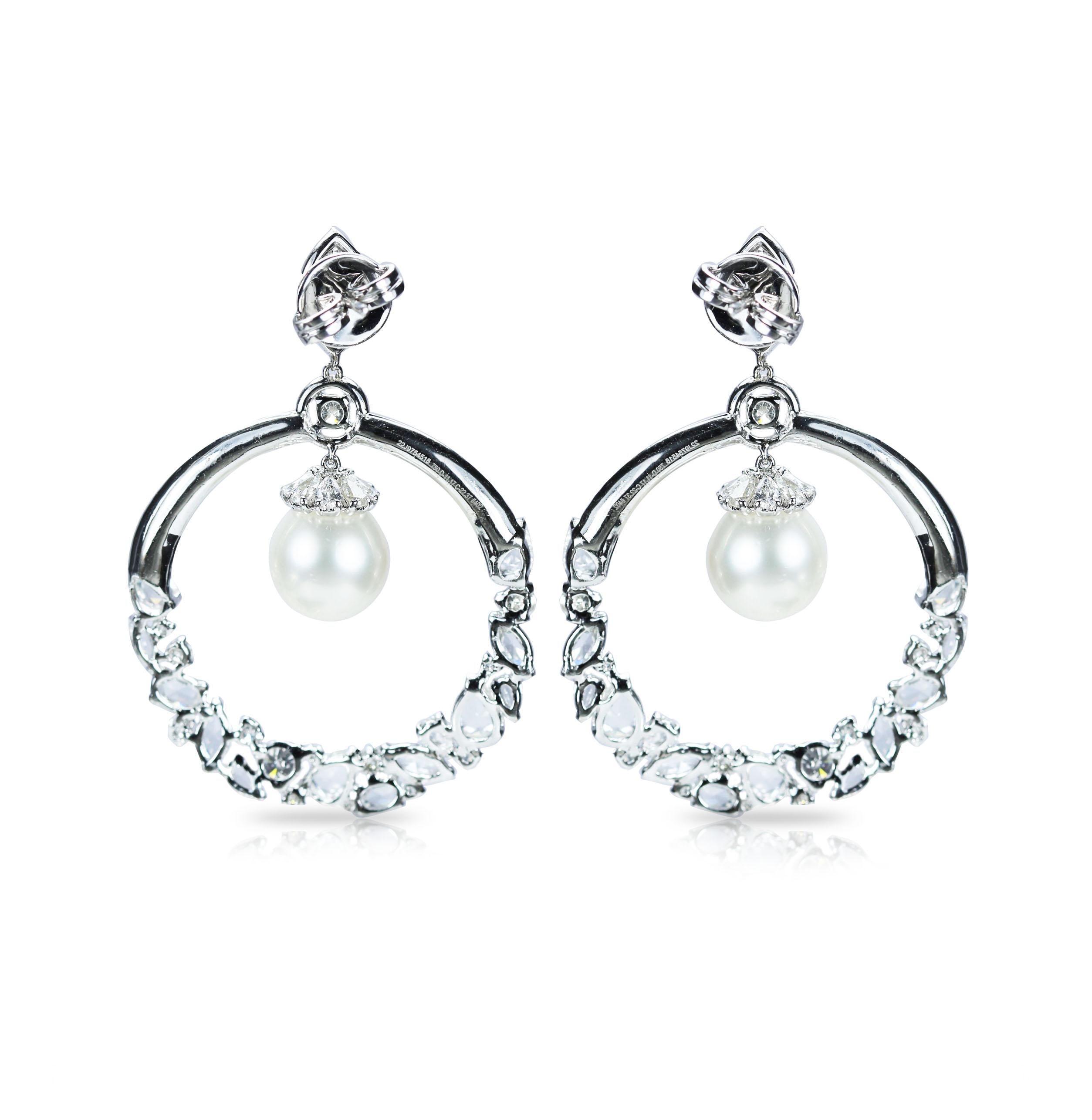 F-G-H/ VS-SI brilliant cut and rosecut diamonds and south sea pearls earrings
Frost yourself with our pièce de résistance in 18K white gold featuring F-G-H/ VS-SI brilliant cut and rose cut diamonds, with delicate south sea pearls to enhance its