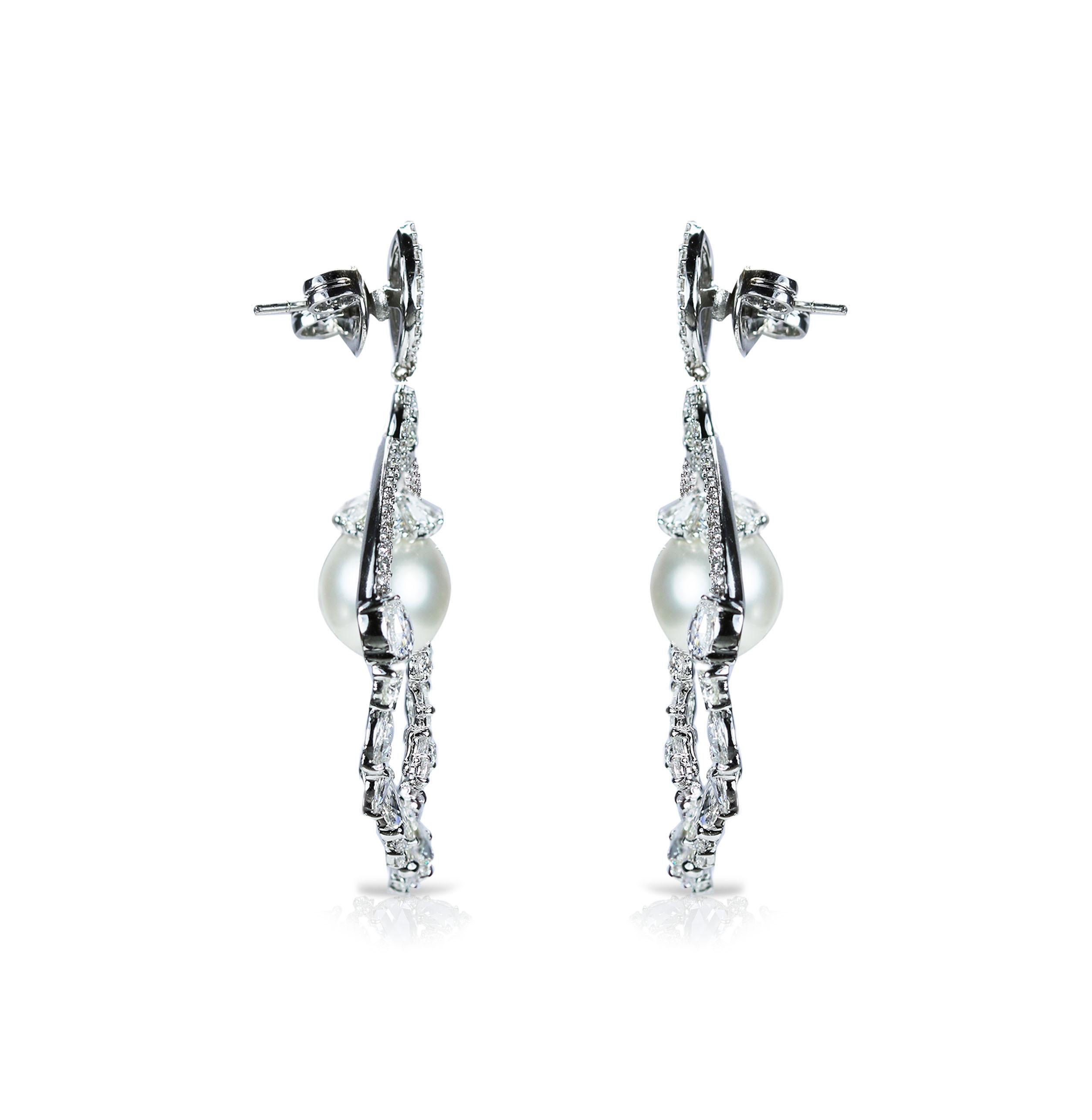 Rose Cut Studio Rêves Diamonds and South Sea Pearls Dangling Earrings in 18 Karat Gold For Sale