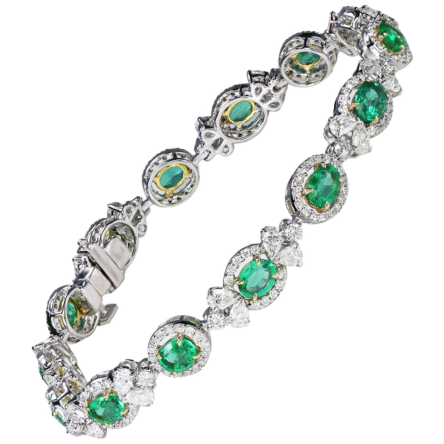 Studio Rêves Emerald and Diamond Tennis Bracelet in 18 Karat Gold For Sale