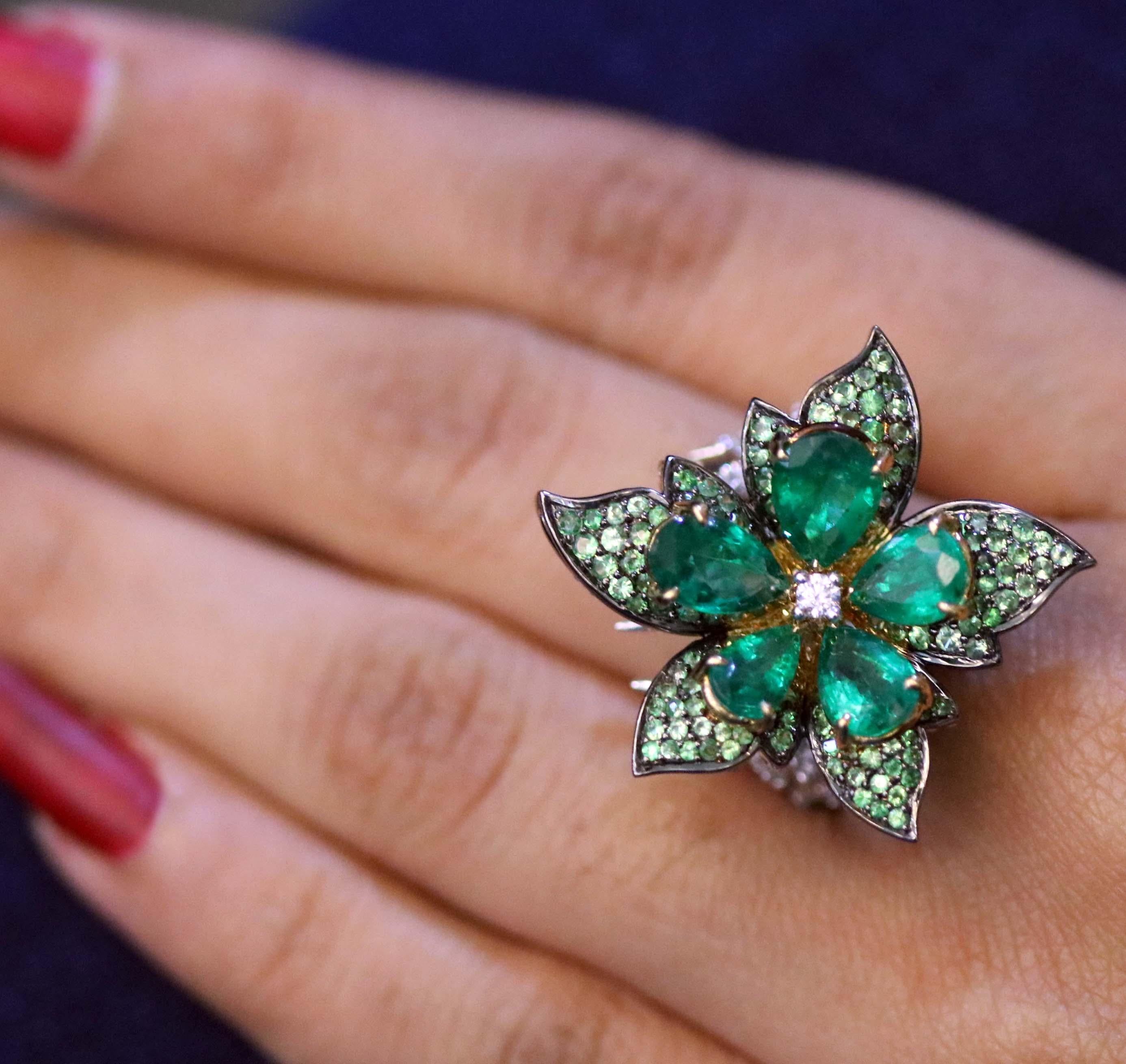 Studio Rêves Emeralds and Diamonds Floral Cocktail Ring in 18 Karat Gold For Sale 4