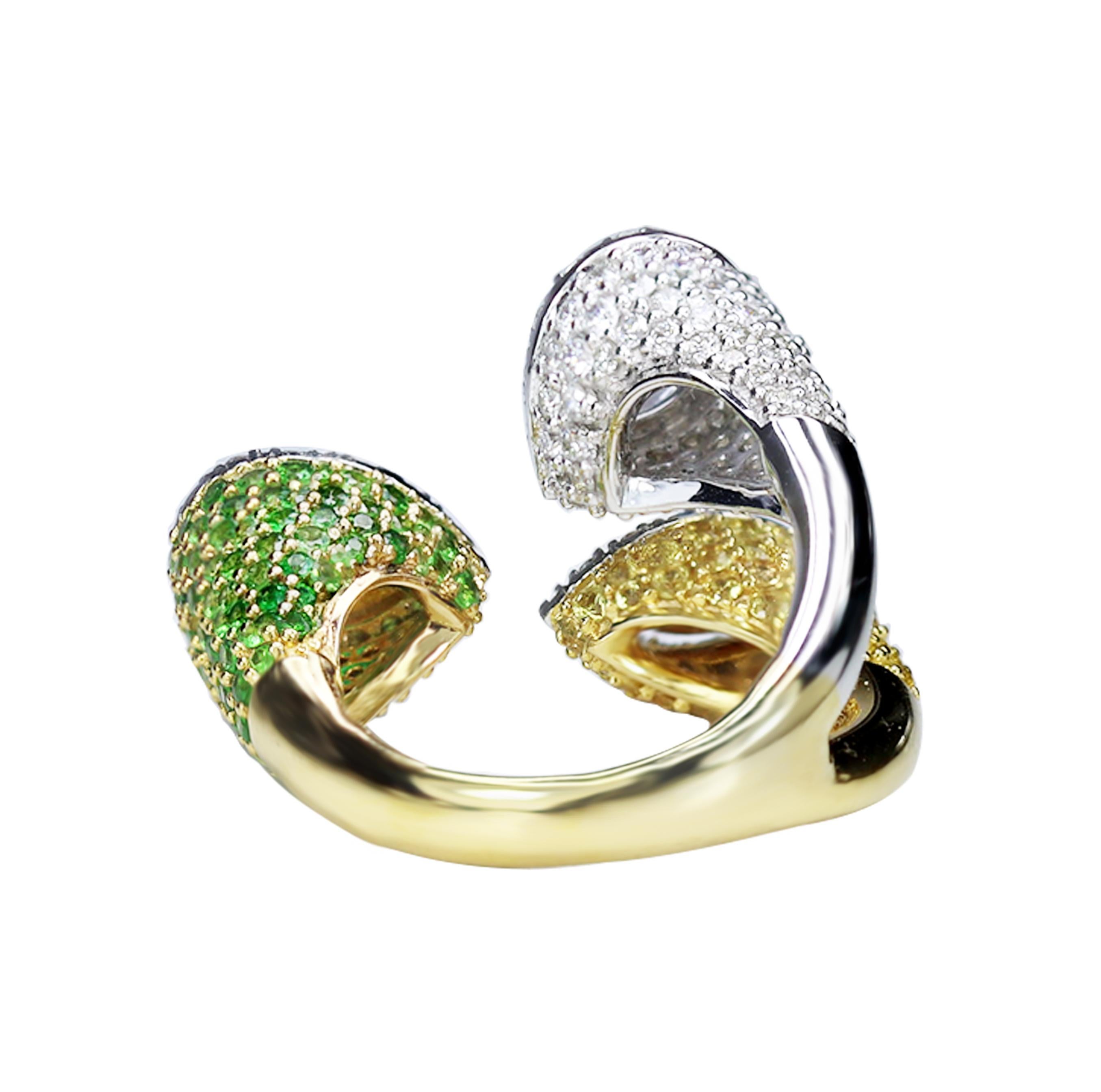 Pear Cut Studio Rêves Pear Emerald and Diamond Cocktail Ring in 18 Karat Gold For Sale