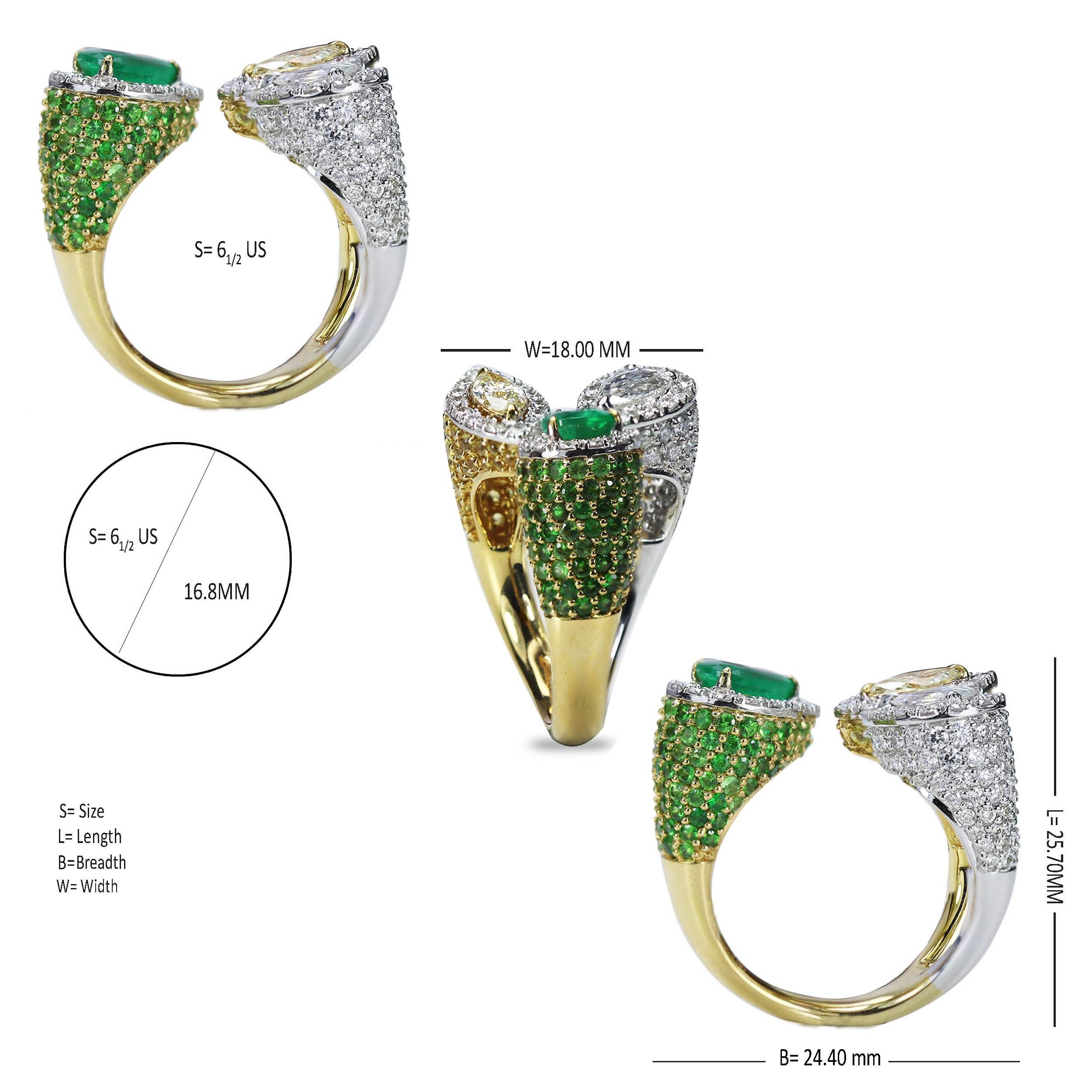 Studio Rêves Pear Emerald and Diamond Cocktail Ring in 18 Karat Gold For Sale 1