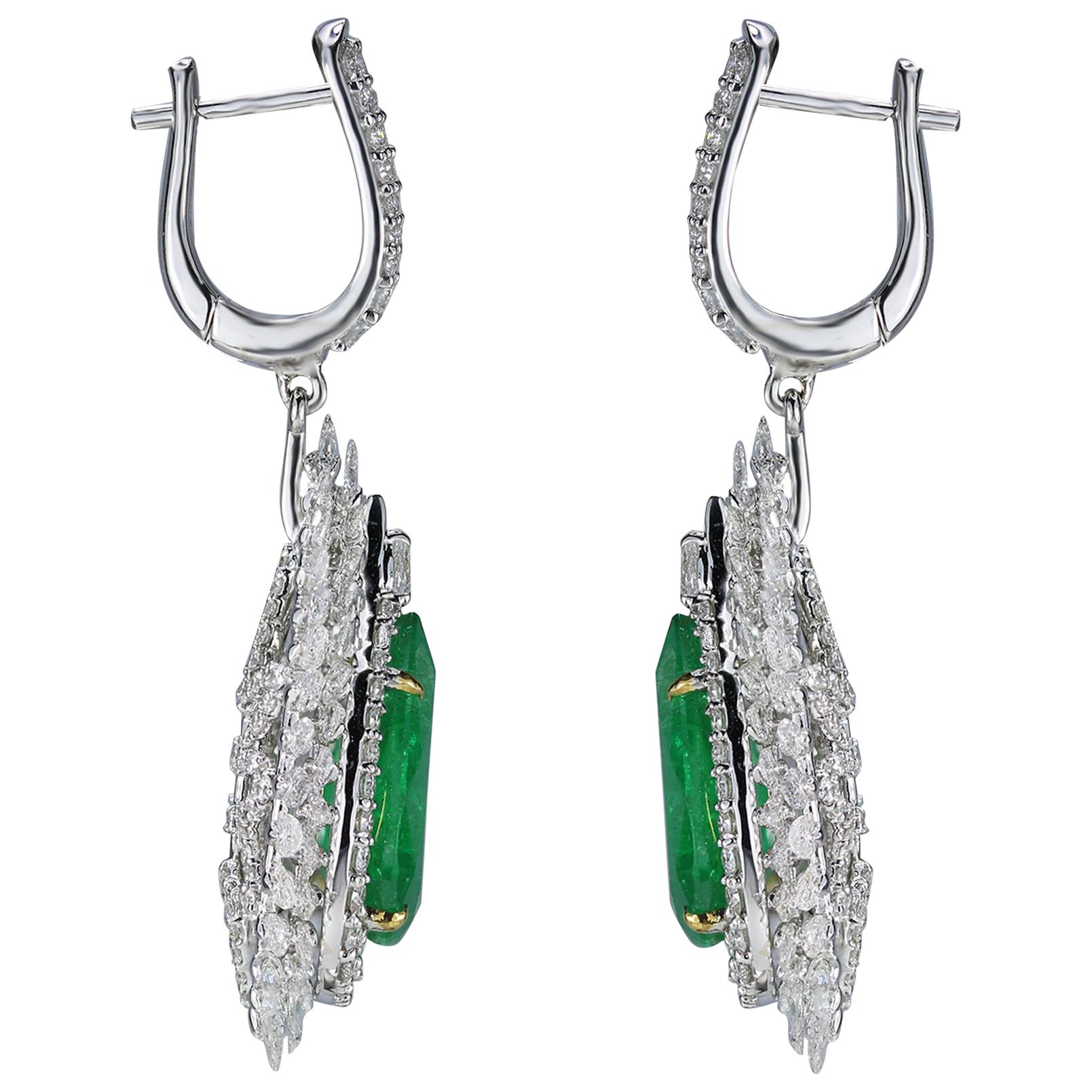 Modern Studio Rêves Pear Emeralds and Diamond Drop Earrings in 18 Karat Gold