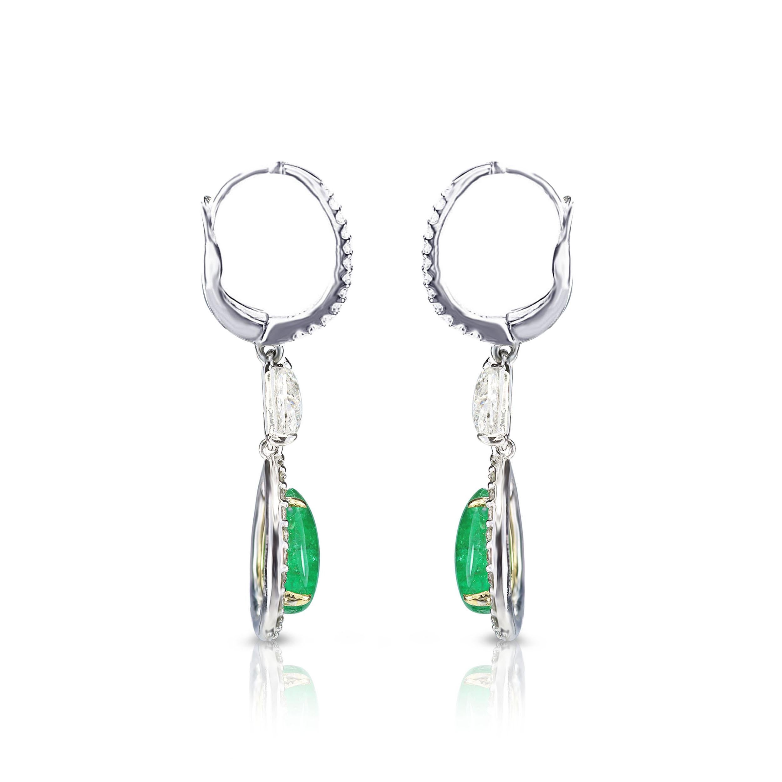 Pear Cut Studio Rêves Trillion Rose Cut and Emerald Dangling Earrings in 18 Karat Gold For Sale