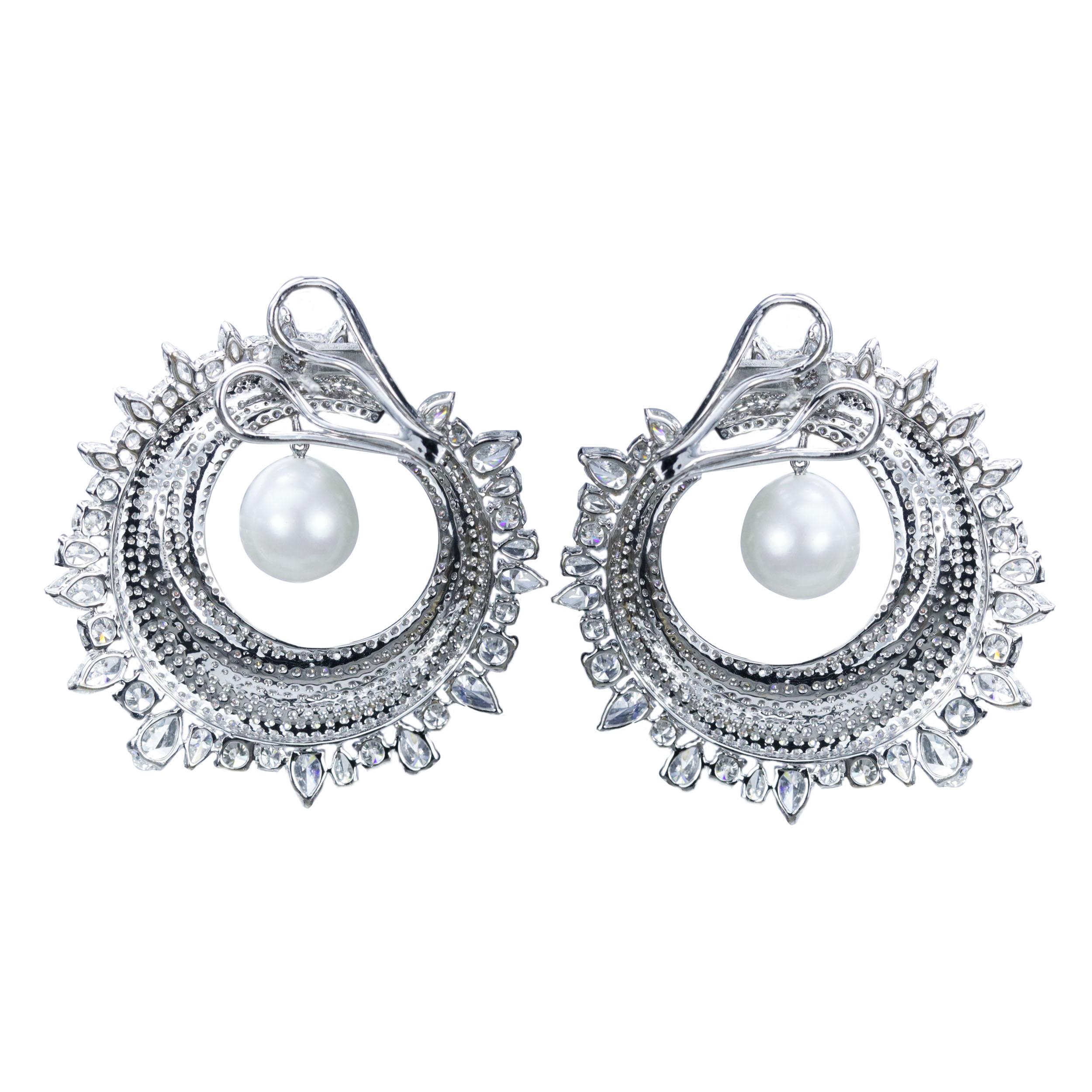 Studio Rêves 18K White Gold Brilliant Cut Diamonds Circular Clip-On Earrings For Sale 1