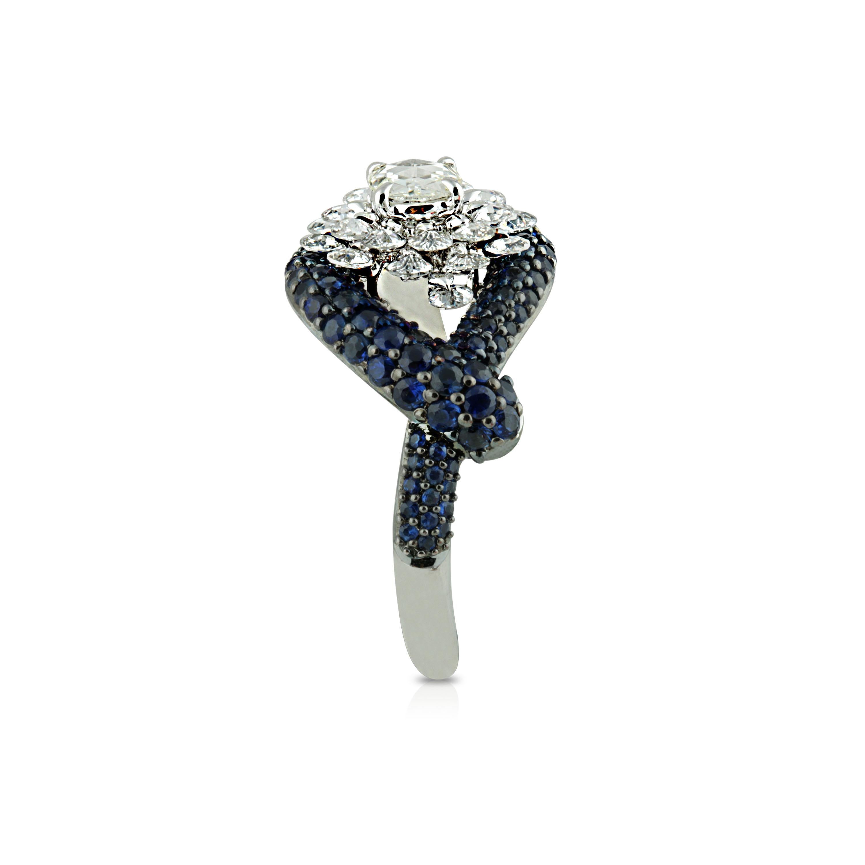 Modern Studio Rêves 18 Karat Gold Rose Cut Diamonds and Blue Sapphire Cluster Ring For Sale