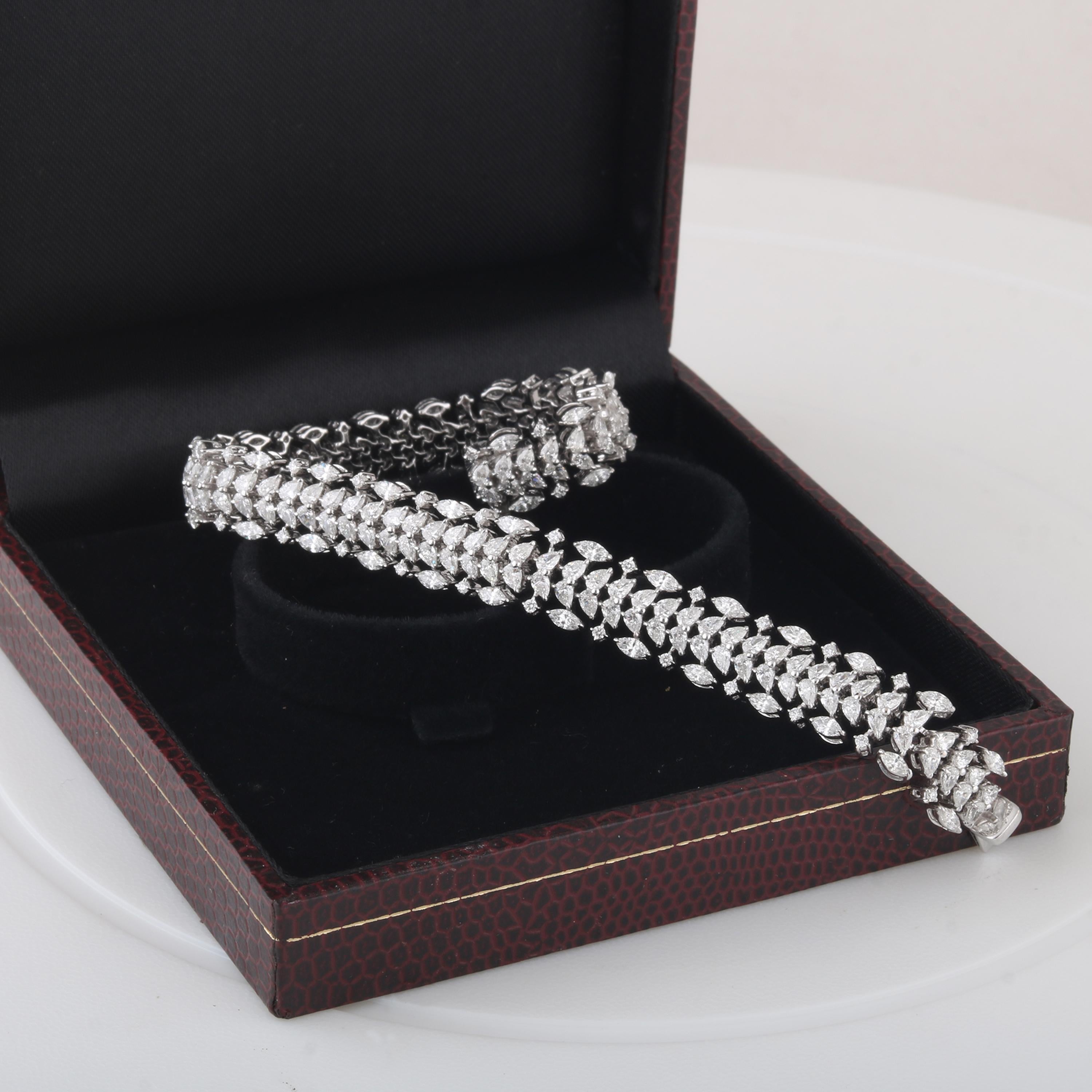 Studio Rêves 7.48 Carat Brilliant Cut Diamond Tennis Bracelet in 18 Karat Gold For Sale 3