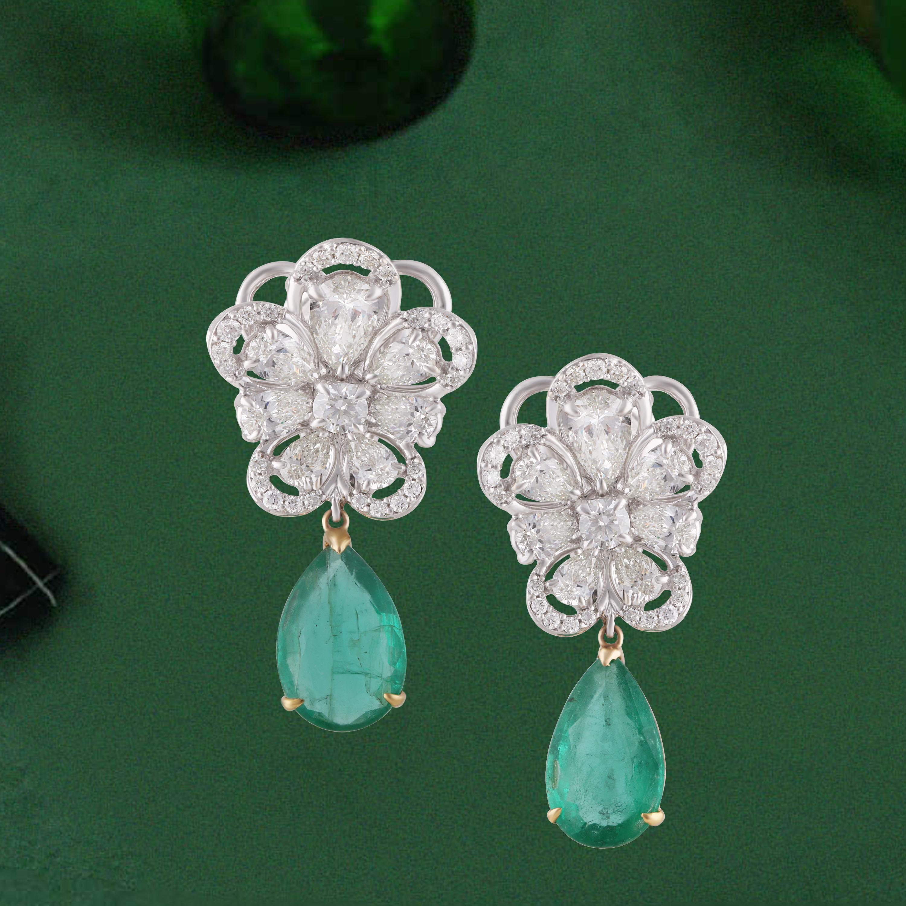 Studio Rêves Blossom Diamond and Emerald Drop Earrings in 18 Karat White Gold For Sale 1