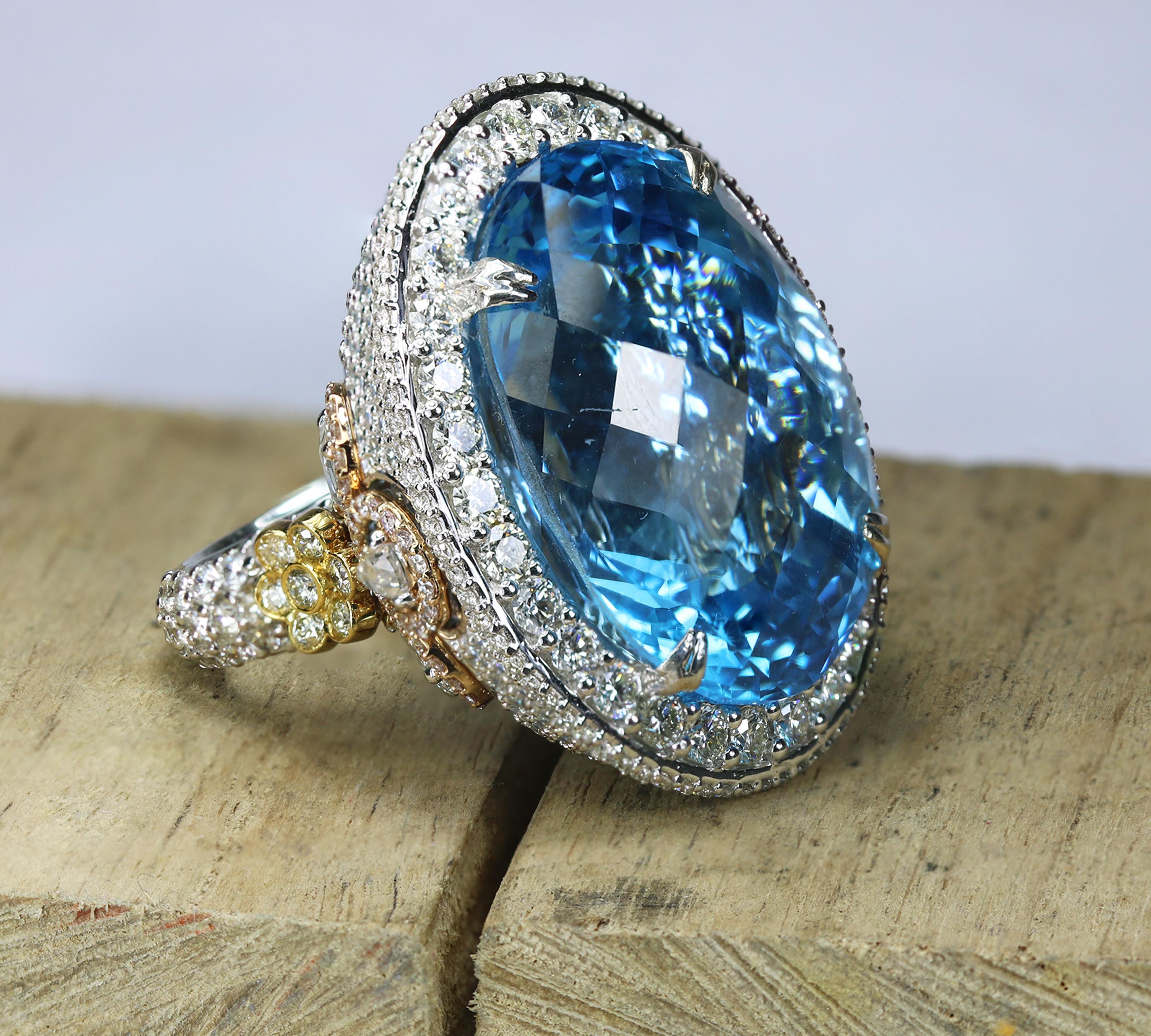 Studio Rêves Blue Topaz and Diamond Cocktail Ring in 18 Karat Gold For Sale 5