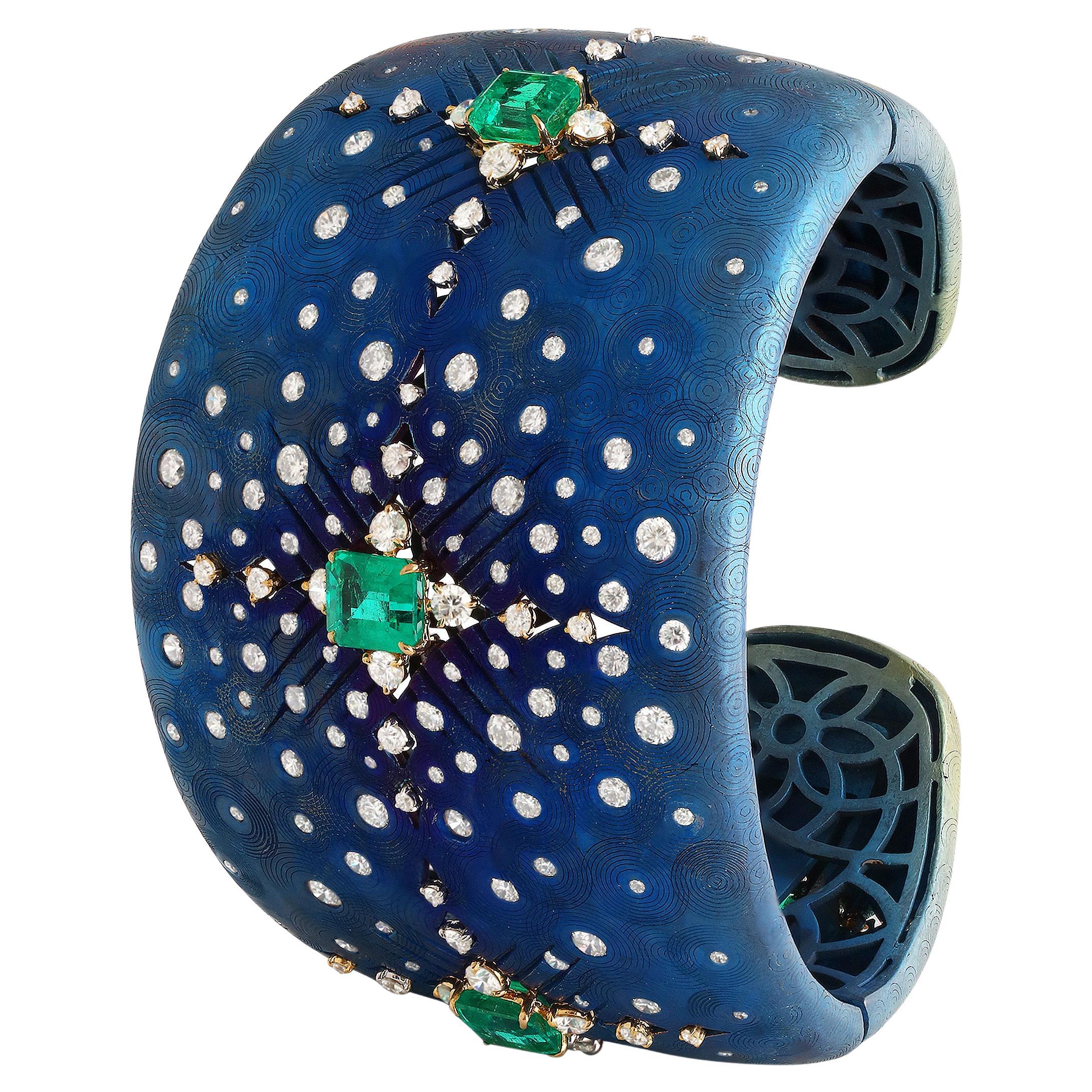 Studio Rêves Celestial Azure Emerald Cuff Bracelet in Gold
Titanium