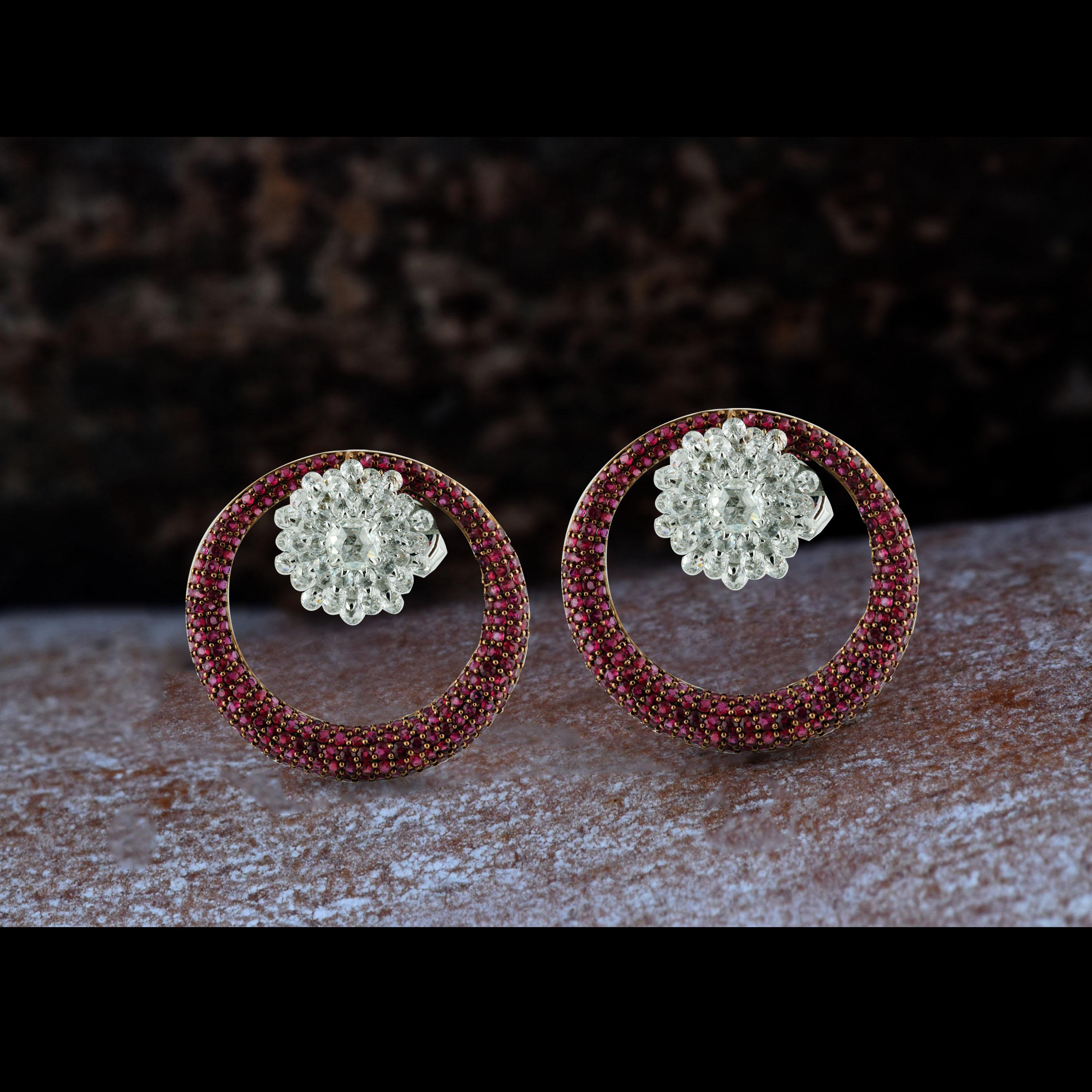 Studio Rêves Circular Ruby Earrings with Diamonds in 18 Karat Gold Damen