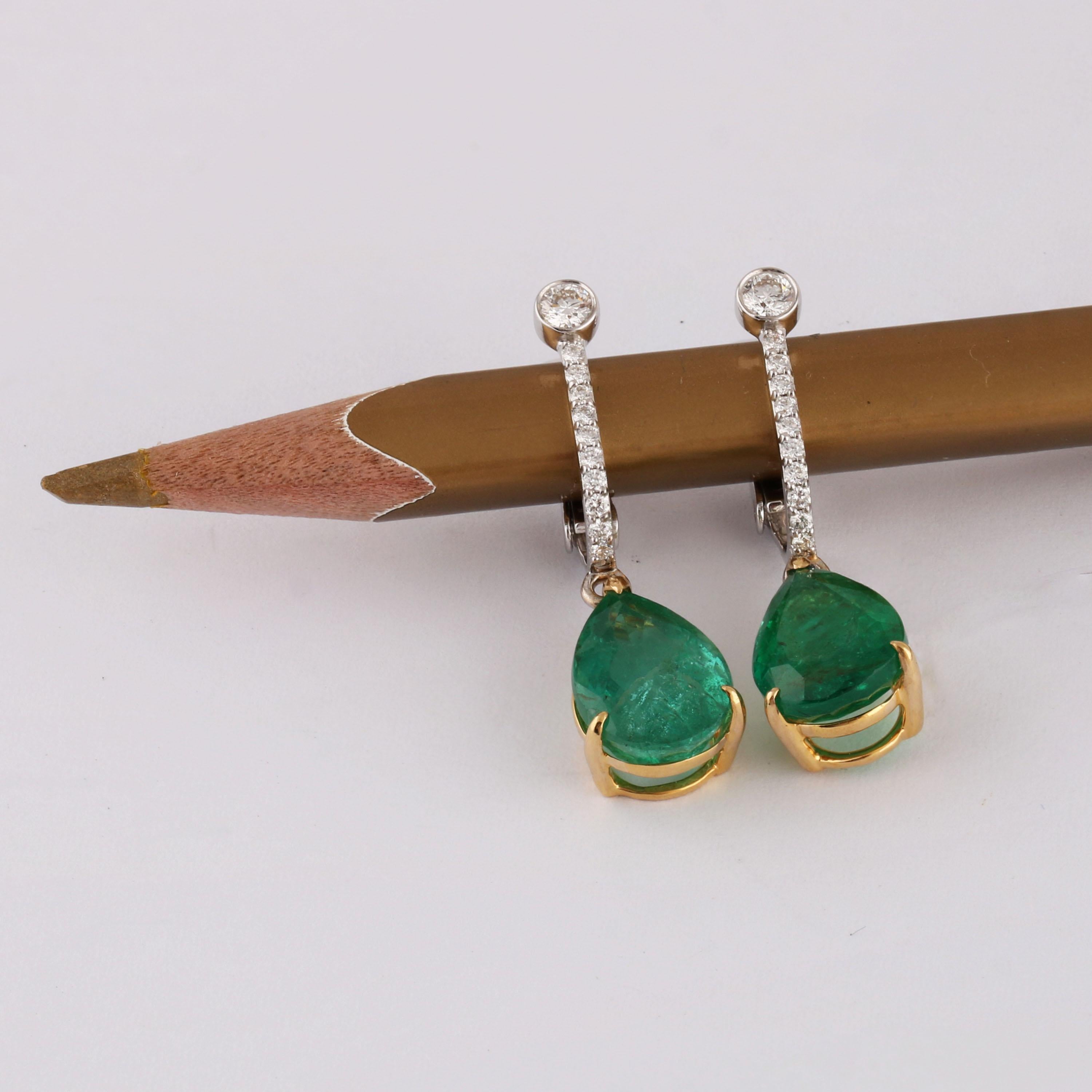 Pear Cut Studio Rêves Clip-On Emerald Drop Dangling Earrings with Diamonds For Sale
