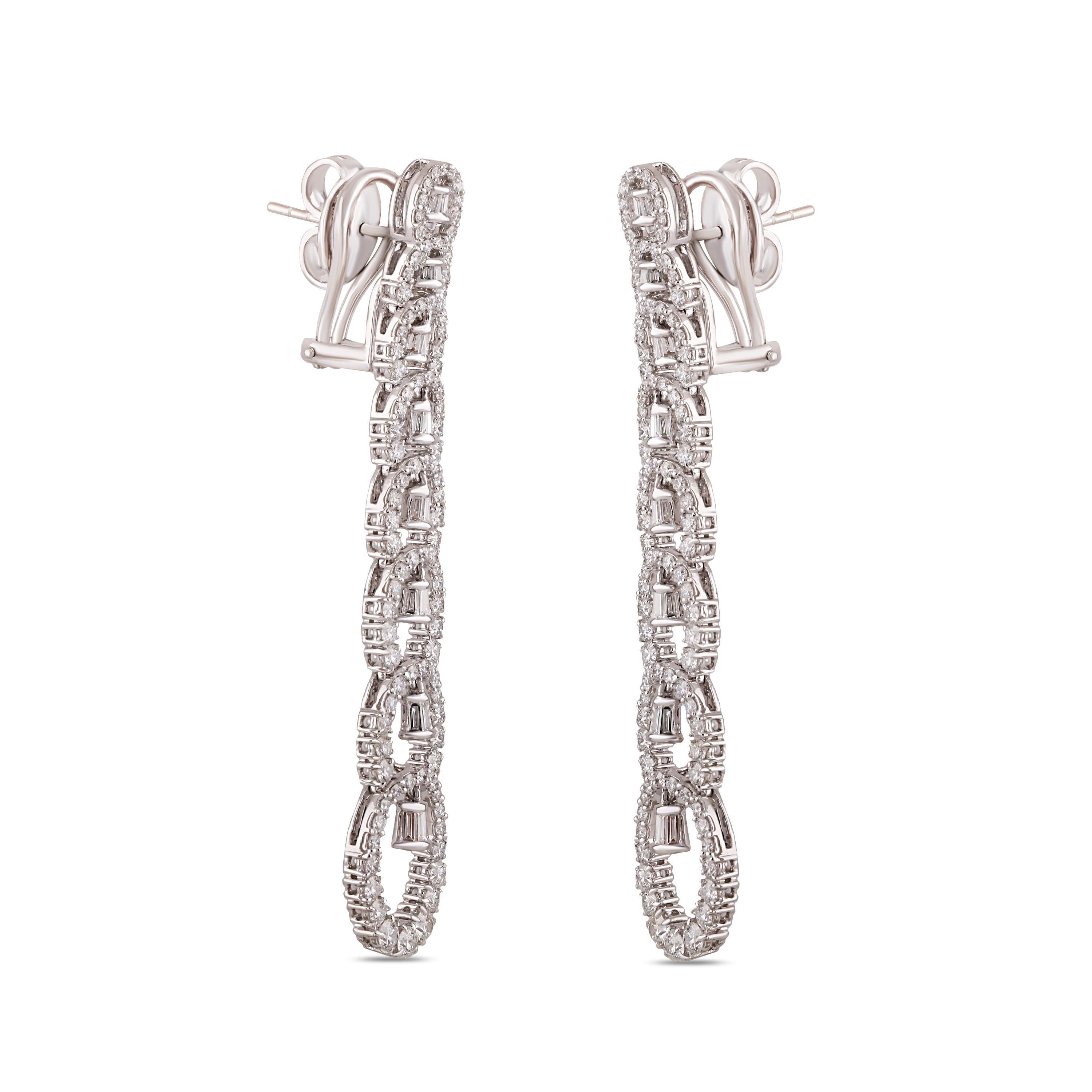 Studio Rêves Boucles d'oreilles pendantes contemporaines en or 18 carats et diamants en vente 1