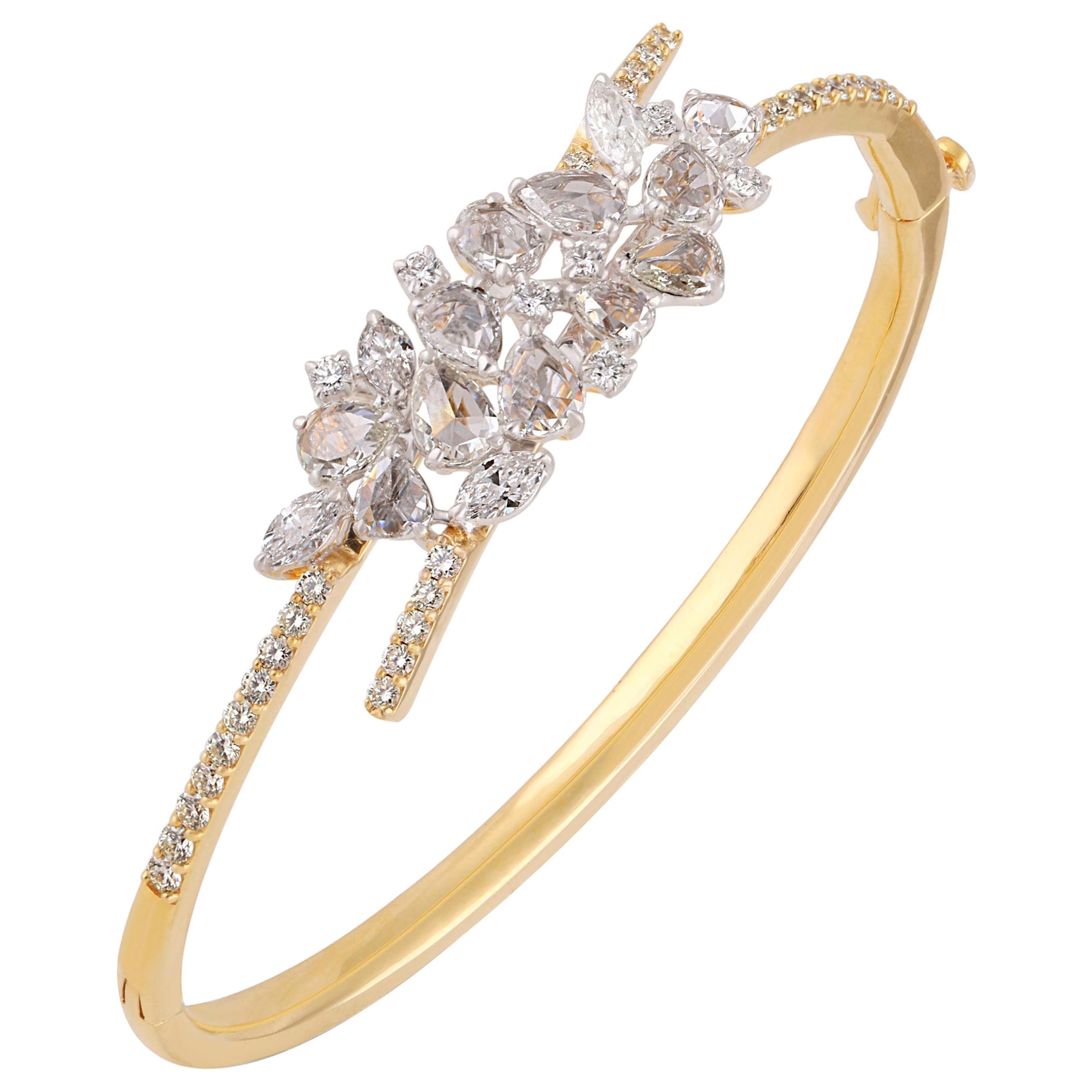 Studio Rêves Crest Diamond Cluster Bracelet in 18 Karat Gold For Sale