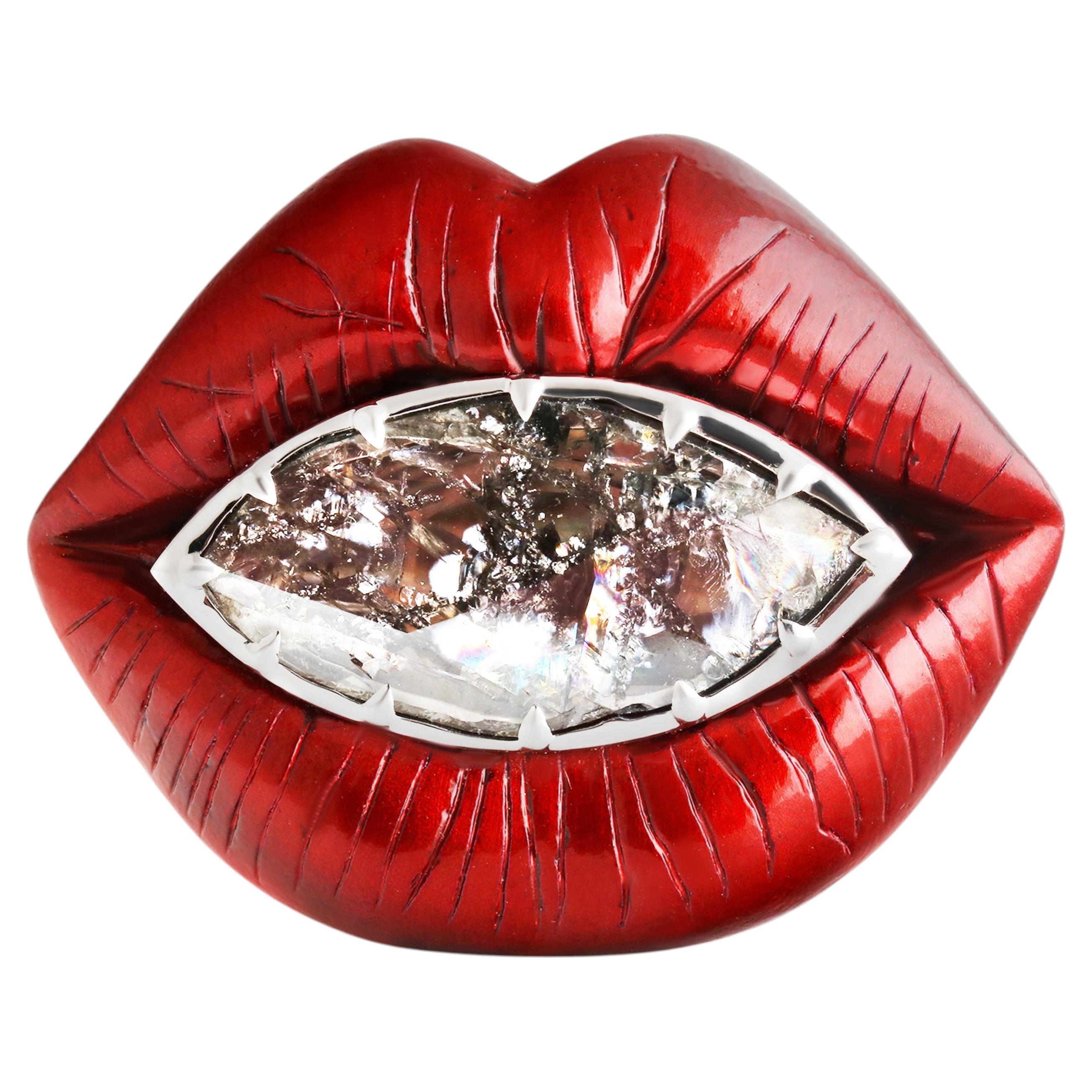 Studio Rêves Crimson Whisper Diamantbrosche aus Titan und 18K Gold
