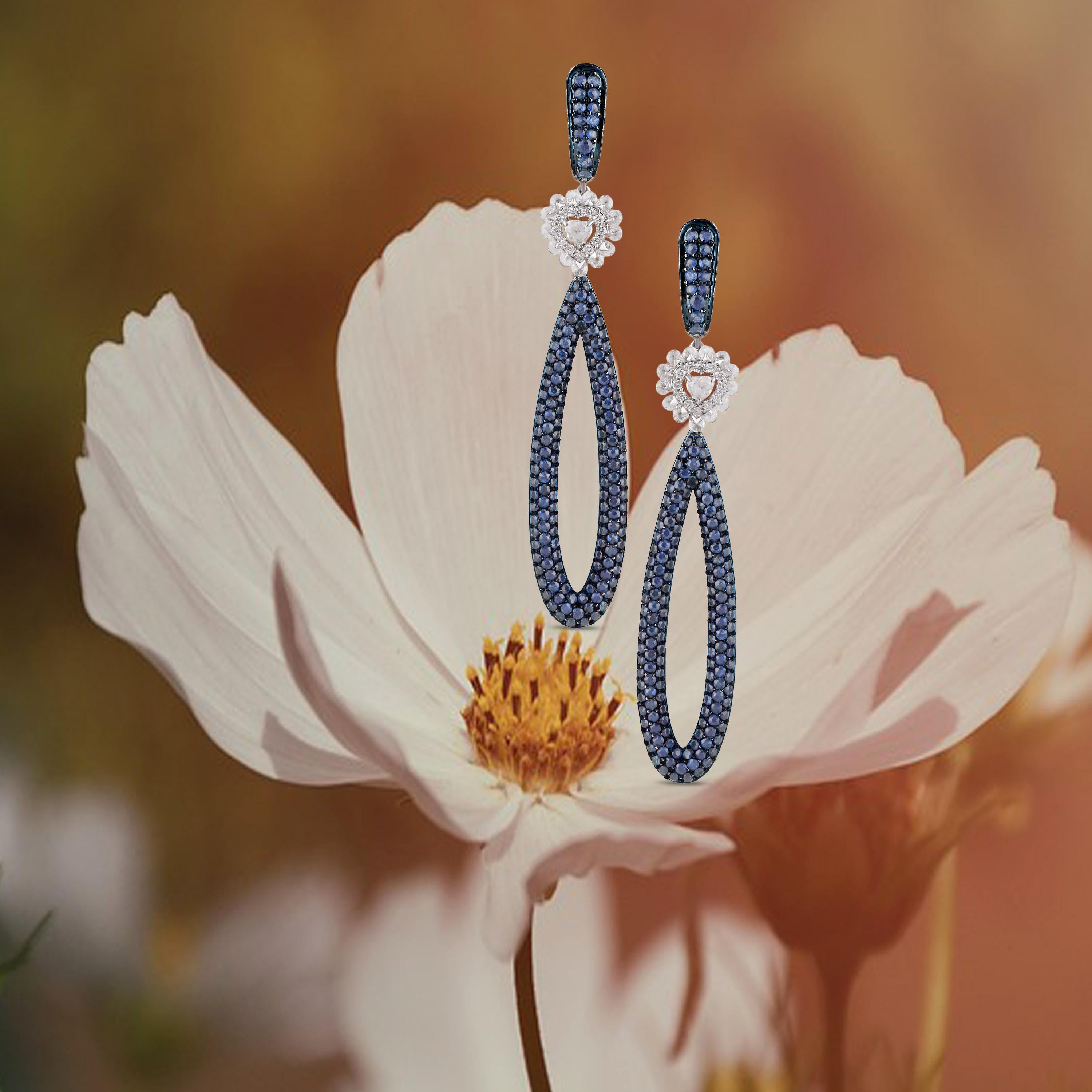 Studio Rêves Diamond and Blue Sapphire Dangling Earrings in 18 Karat White Gold For Sale 3